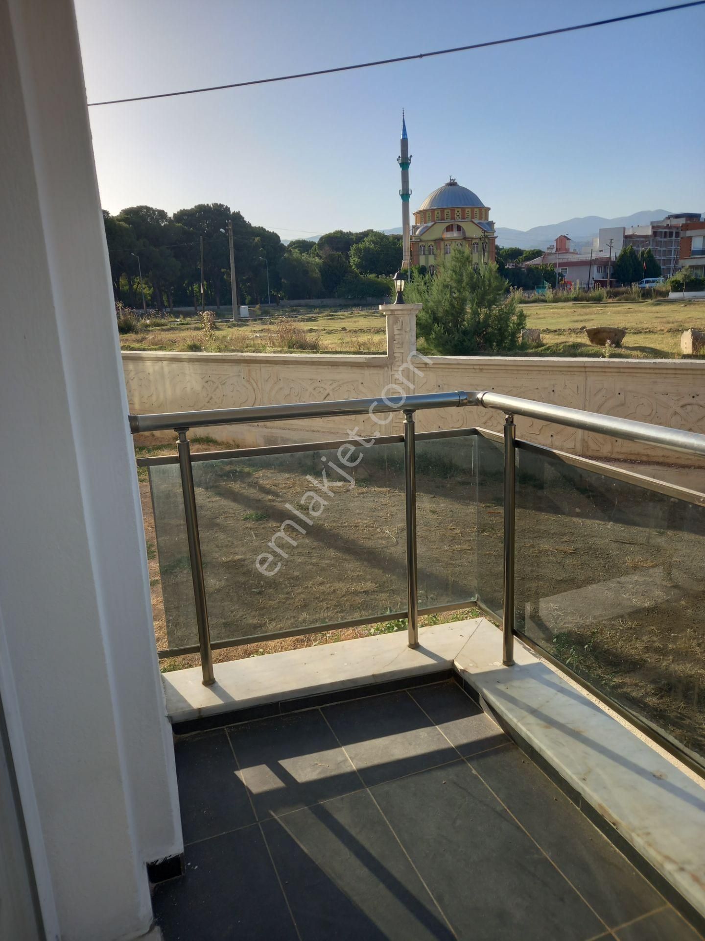 Dönertaş Emlaktan Sümerde Site İçinde Balkonlu Köşe Daire - Görsel 13