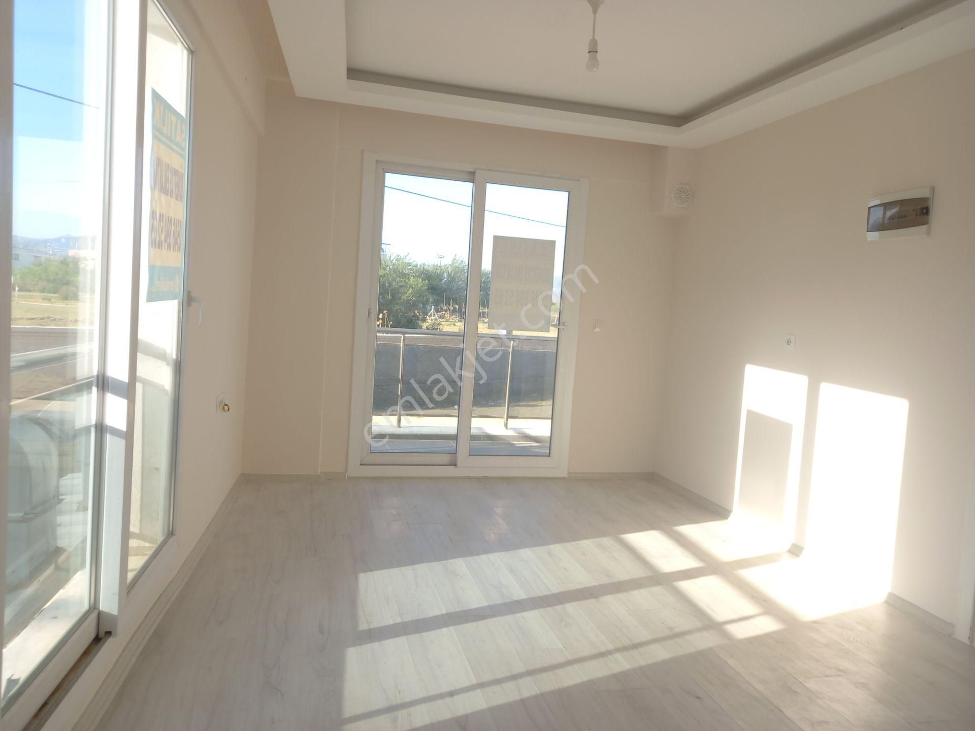 Dönertaş Emlaktan Sümerde Site İçinde Balkonlu Köşe Daire