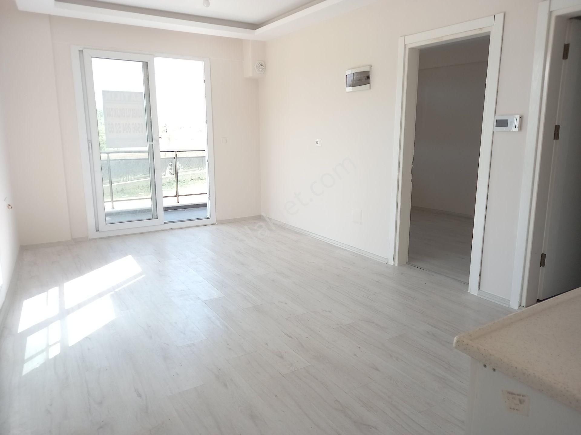 Dönertaş Emlaktan Sümerde Site İçinde Balkonlu Köşe Daire - Görsel 15