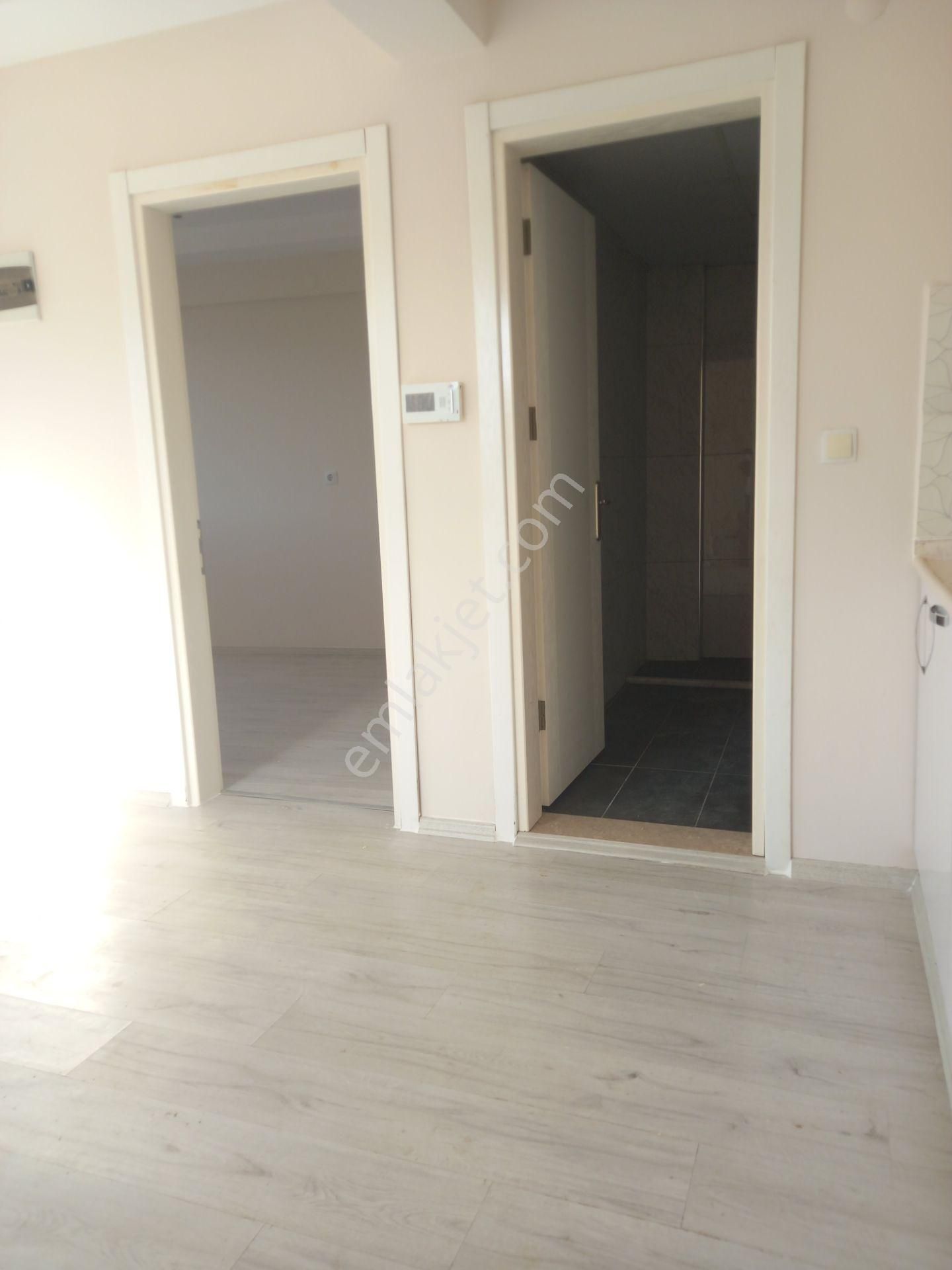 Dönertaş Emlaktan Sümerde Site İçinde Balkonlu Köşe Daire - Görsel 4