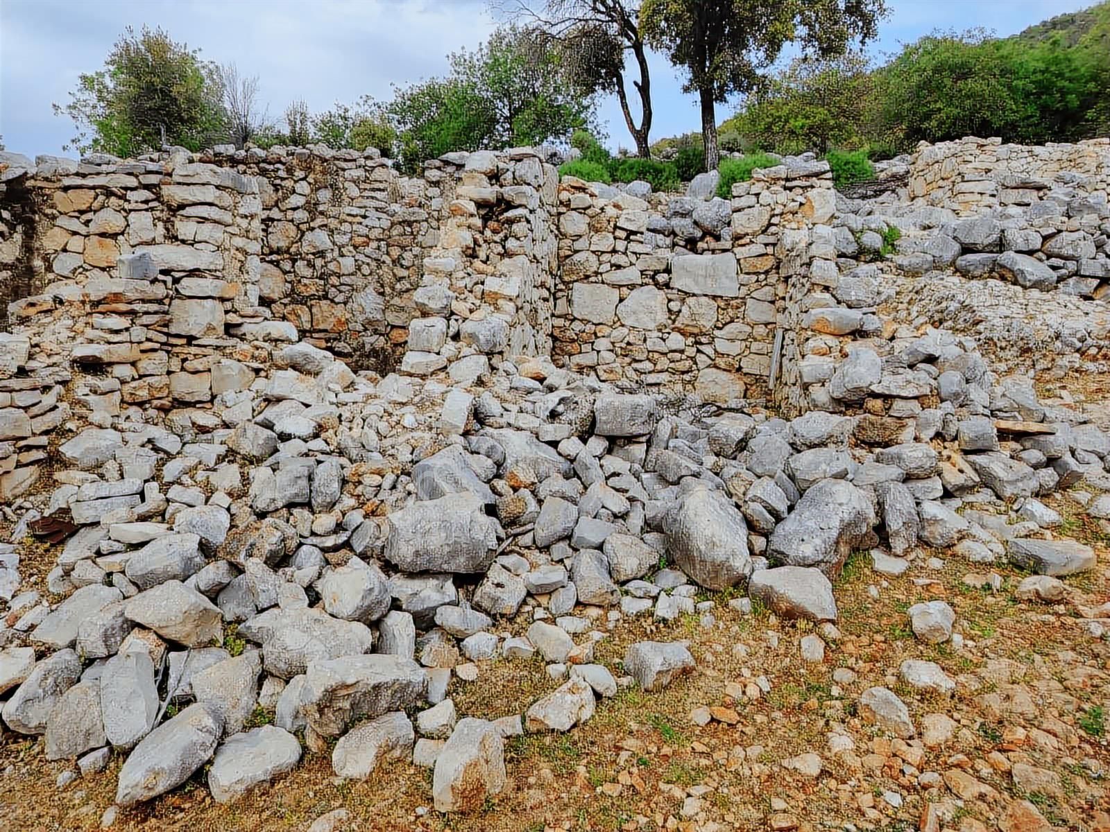 Kaş Ahatlı'da Fırsat Ev Ve Su Kuyu'lu 14.200 M2 Müstakil Parsel - Görsel 15