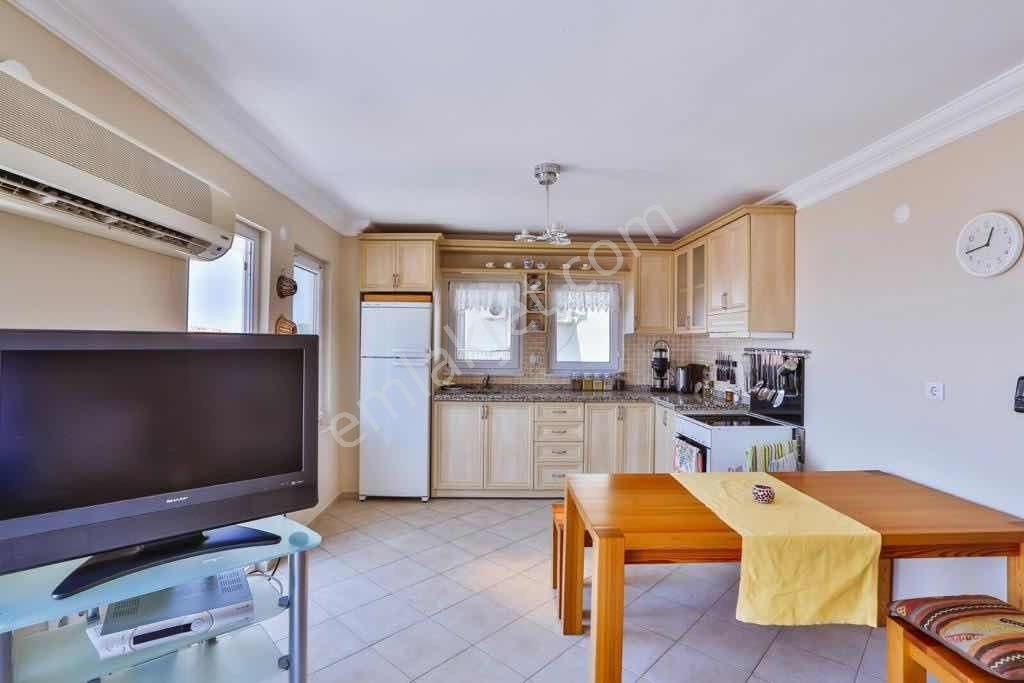 Kaş Merkezde Deniz Manzaralı Geniş 2+1 Daire - Görsel 10