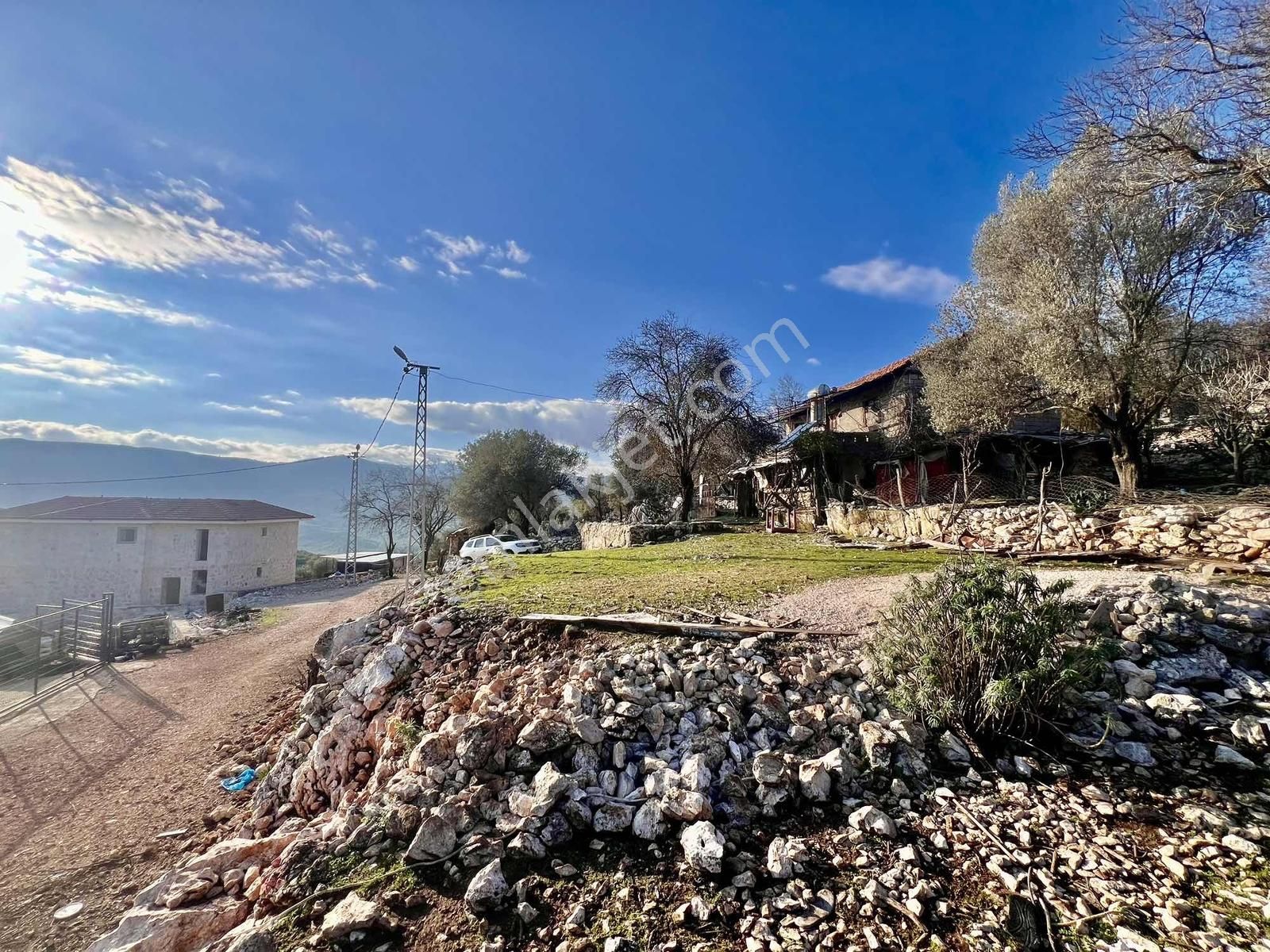 Kaş Ahatlı Da Kartal Yuvası Taş Ev Ve 1.770 M2 Bahçe - Görsel 5