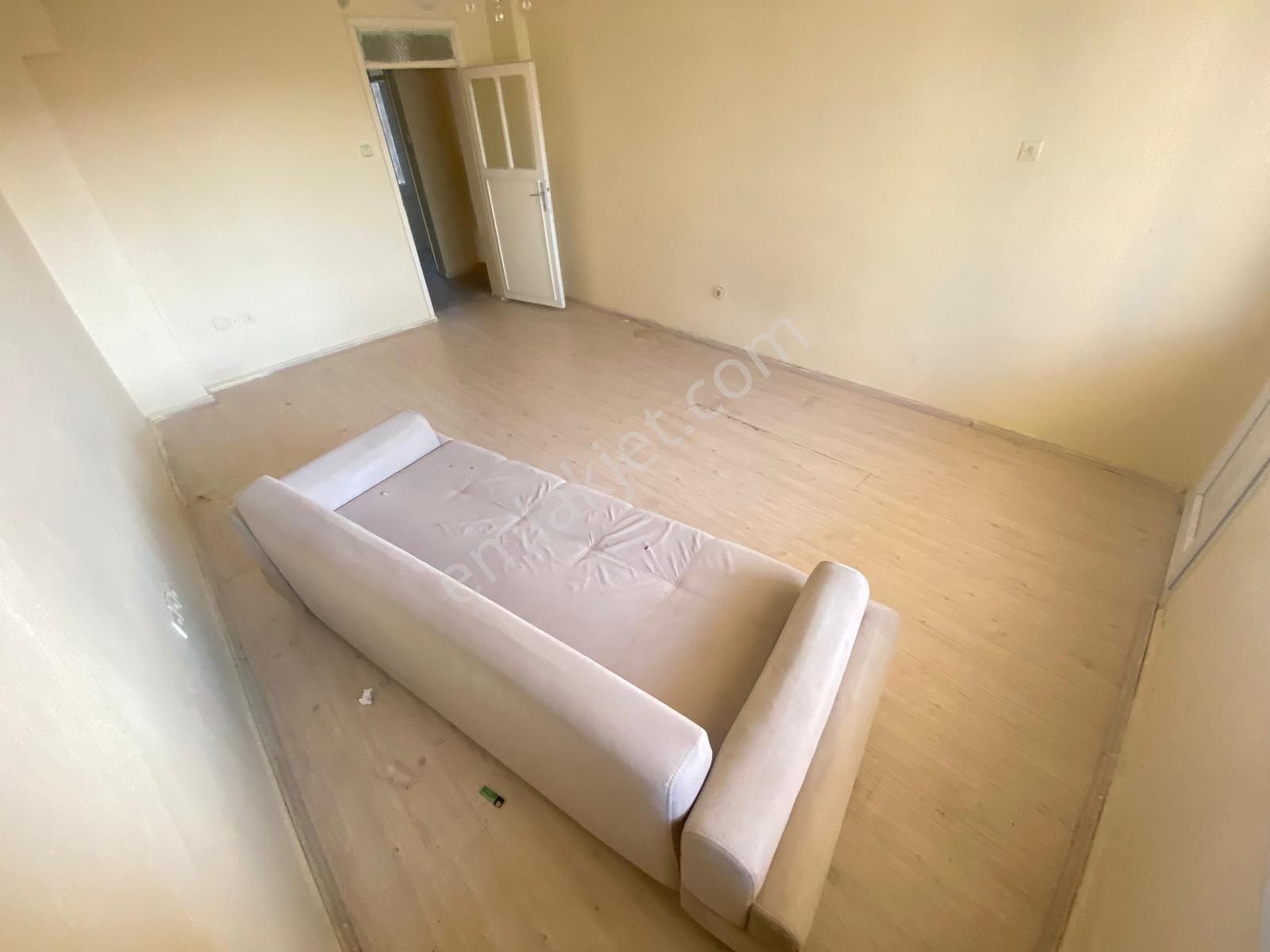 Konak Mehtap Mah.de 3+1 130m2 Arakat Klasik Kiralık Daire - Görsel 4