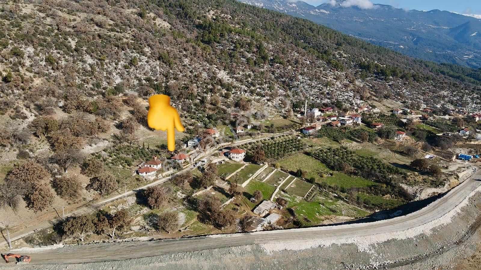 Kaş Çeşme Merkez De Mega'dan Ev Ve 1.250 M2 Bahçe - Görsel 3