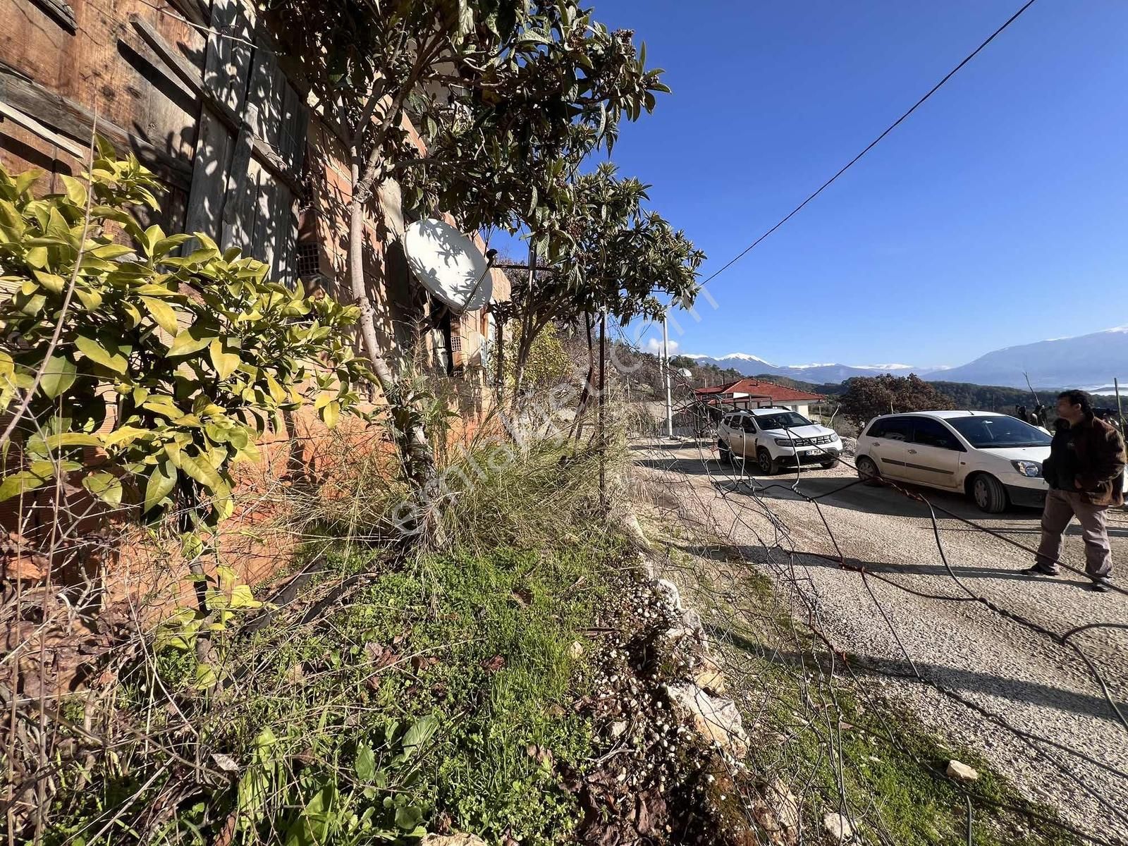 Kaş Çeşme Merkez De Mega'dan Ev Ve 1.250 M2 Bahçe - Görsel 7