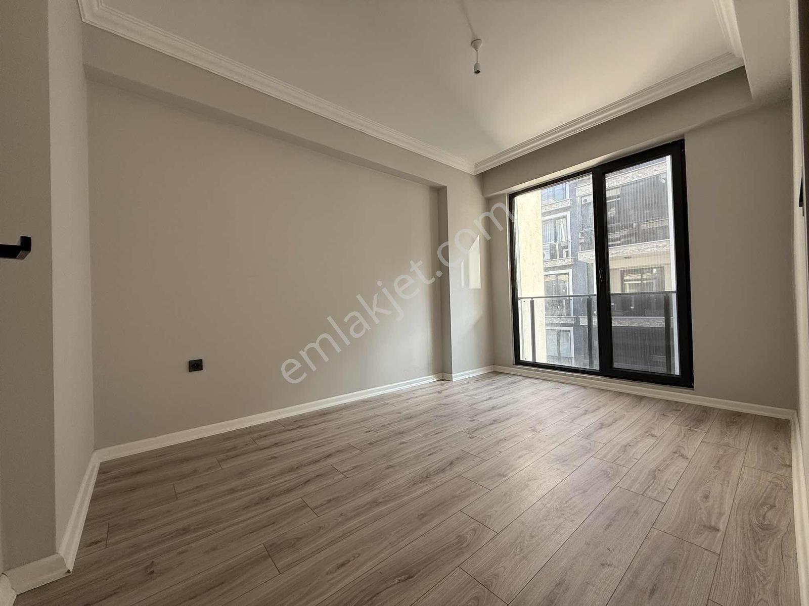 Burhaniye Bahçelievler'de Kiralık Sıfır 2+1 100 M2 Ara Kat Daire - Görsel 33