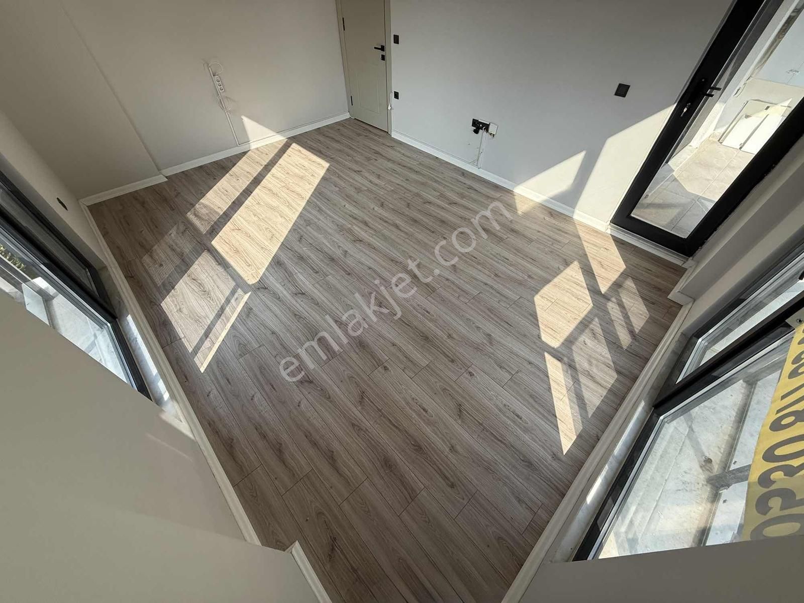 Burhaniye Bahçelievler'de Kiralık Sıfır 2+1 100 M2 Ara Kat Daire - Görsel 27