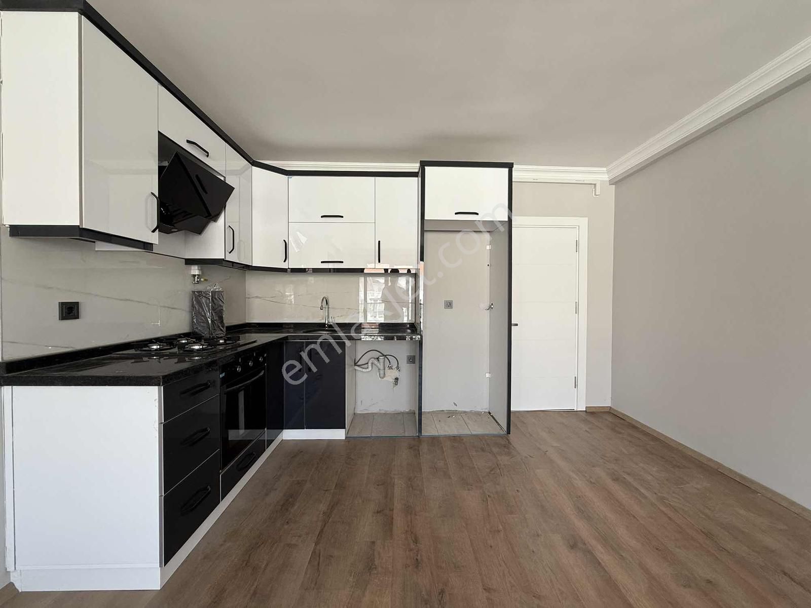 Onmax Burhaniye Merkez'de Satılık Sıfır 4+1 200 M2 Dubleks Daire - Görsel 8