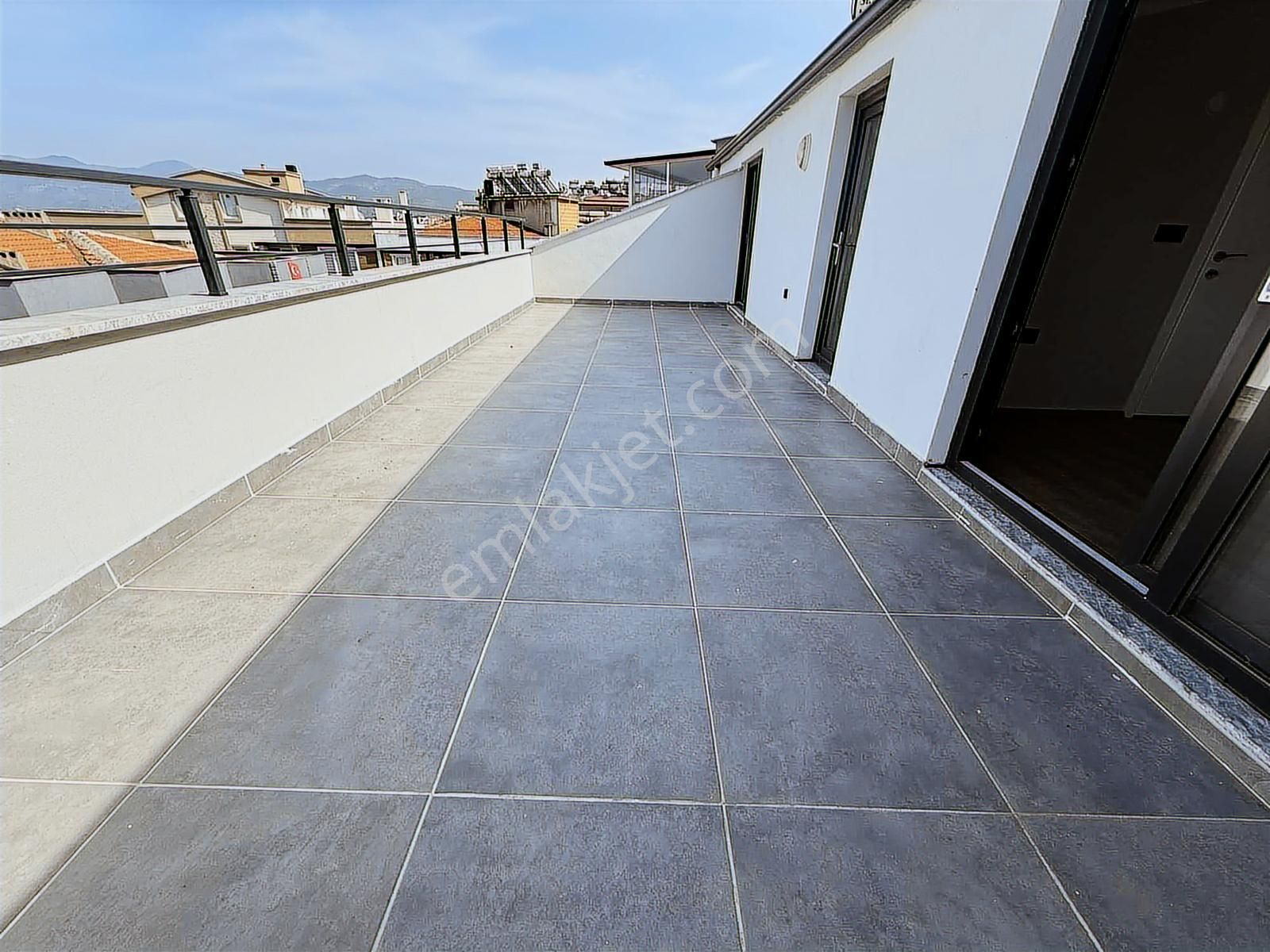 Onmax Burhaniye Merkez'de Satılık Sıfır 4+1 200 M2 Dubleks Daire - Görsel 15