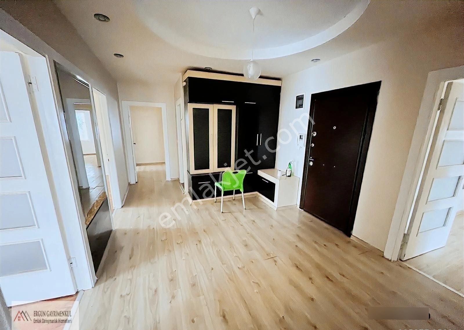 Ergünden Viranşehirde Cadde Üzeri Kiralık 5+1 Herkat Tek Daire - Görsel 31