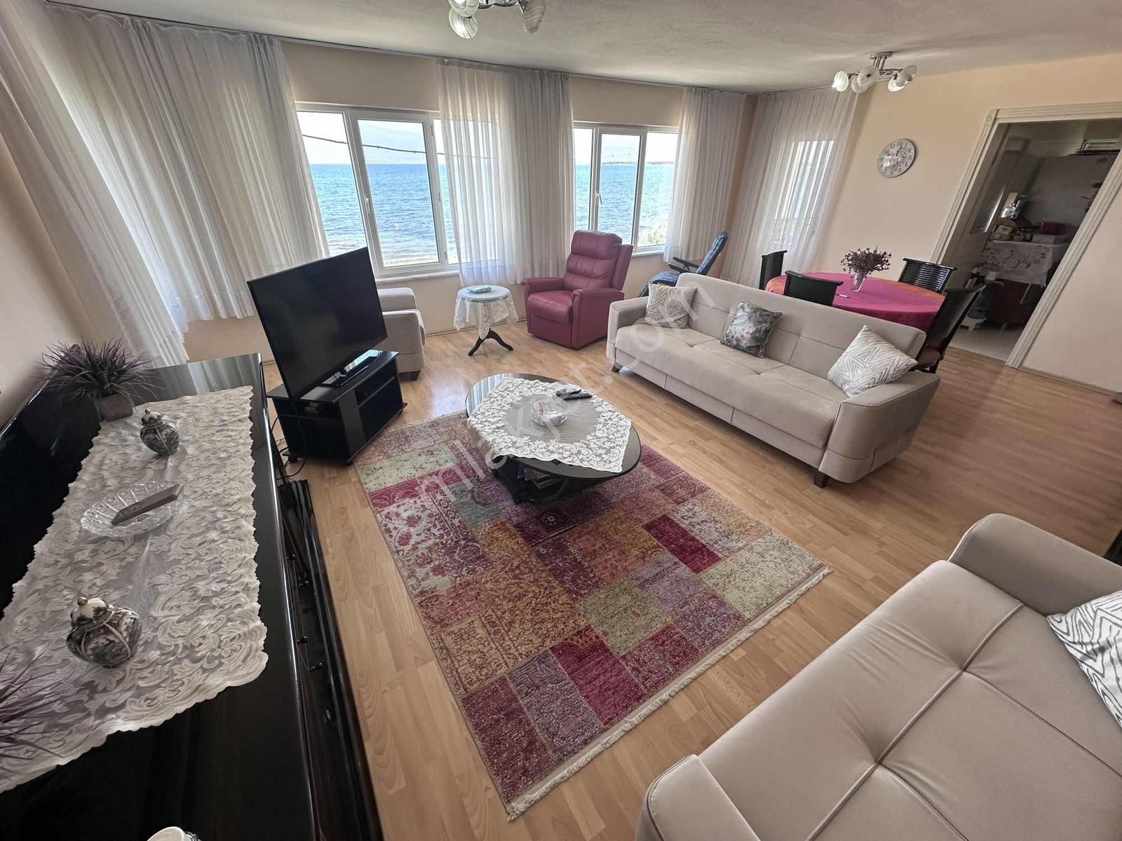 Onmax Burhaniye İskelede Denize Sıfır Körfez Manzaralı 3+1 Daire - Görsel 6