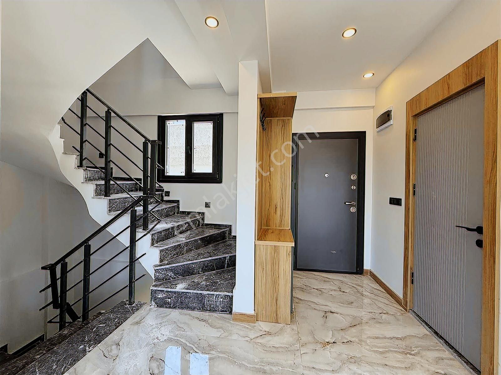 Onmax Pelitköy'de Satılık Takasa Açık 4+1 180 M2 Müstakil Villa - Görsel 8