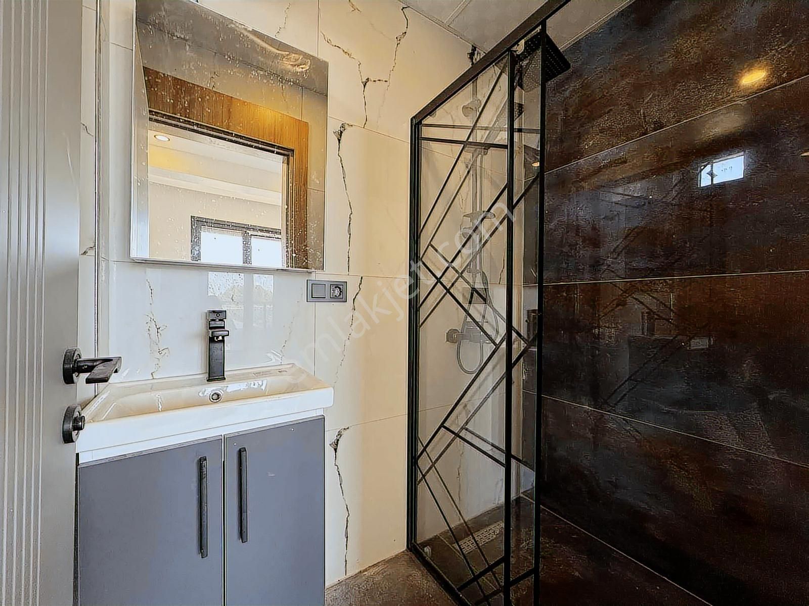 Onmax Pelitköy'de Satılık Takasa Açık 4+1 180 M2 Müstakil Villa - Görsel 30