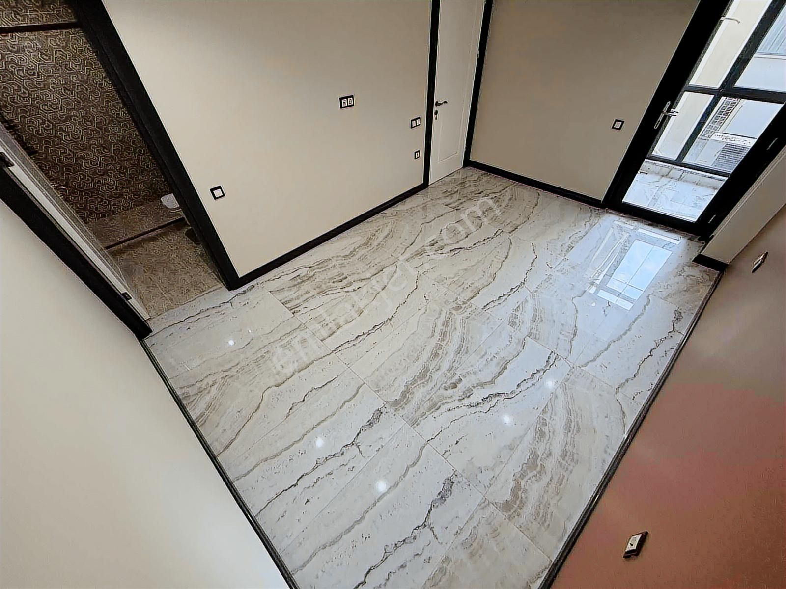 Onmax Burhaniye Merkez'de Satılık 3+1 150 M2 Lüx Daire - Görsel 18