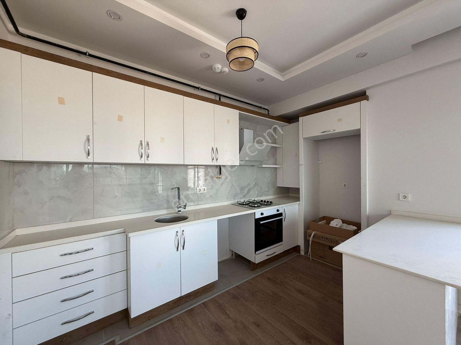 Karınca'dan 75.yıl'da D.gazlı Ankastreli 2+1 Satılık Daire!