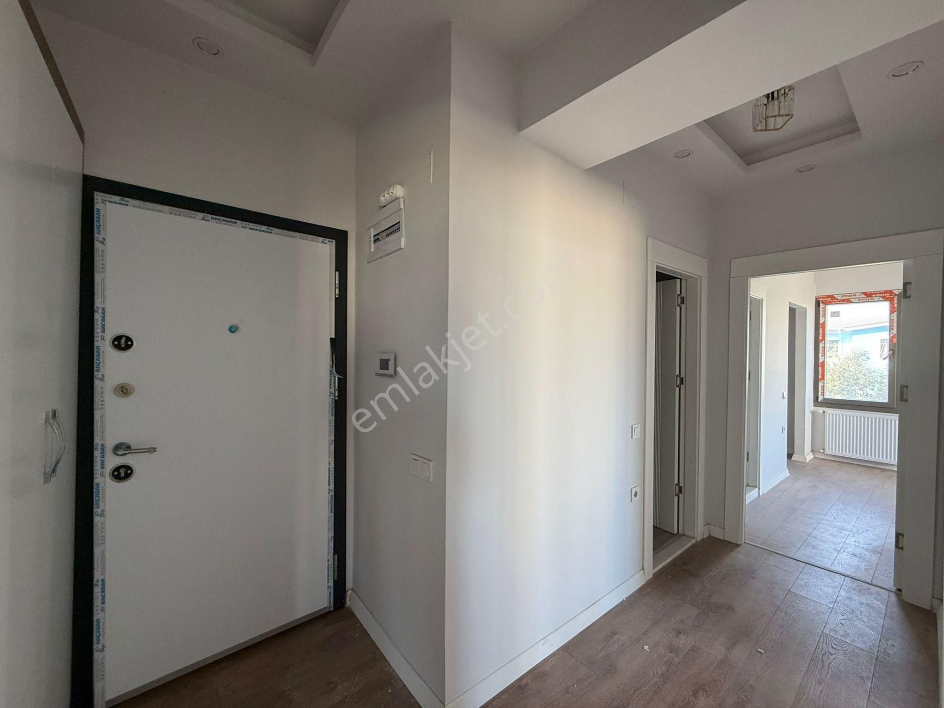 Karınca'dan 75.yıl'da D.gazlı Ankastreli 2+1 Satılık Daire! - Görsel 3