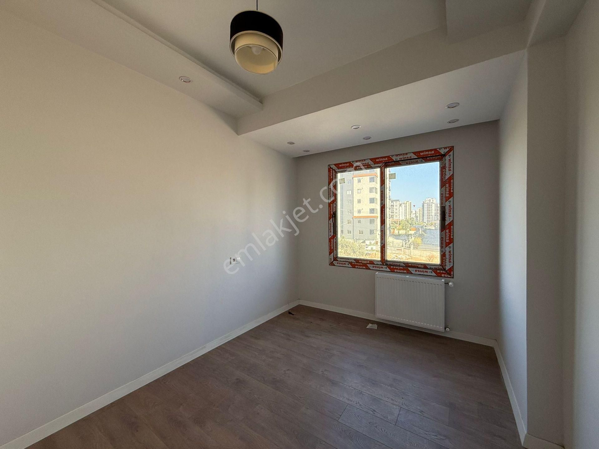 Karınca'dan 75.yıl'da D.gazlı Ankastreli 2+1 Satılık Daire! - Görsel 17