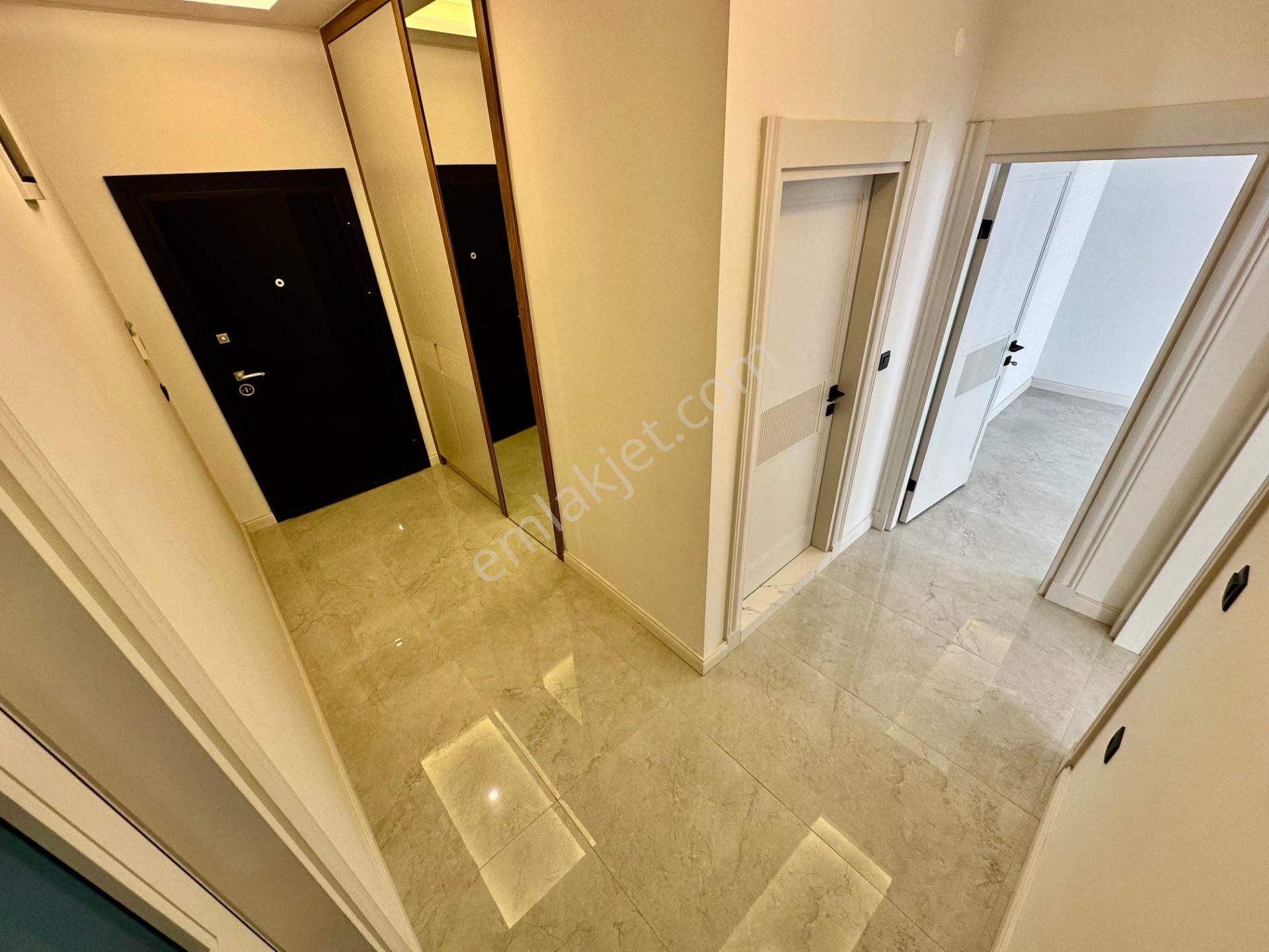 ⭐ay Emlaktan⭐akçay Altınkum'da Denize 100 Mt Ön Cephe Arakat Kapalı Balkonlu Satılık 2+1 Lüx Daire - Görsel 8