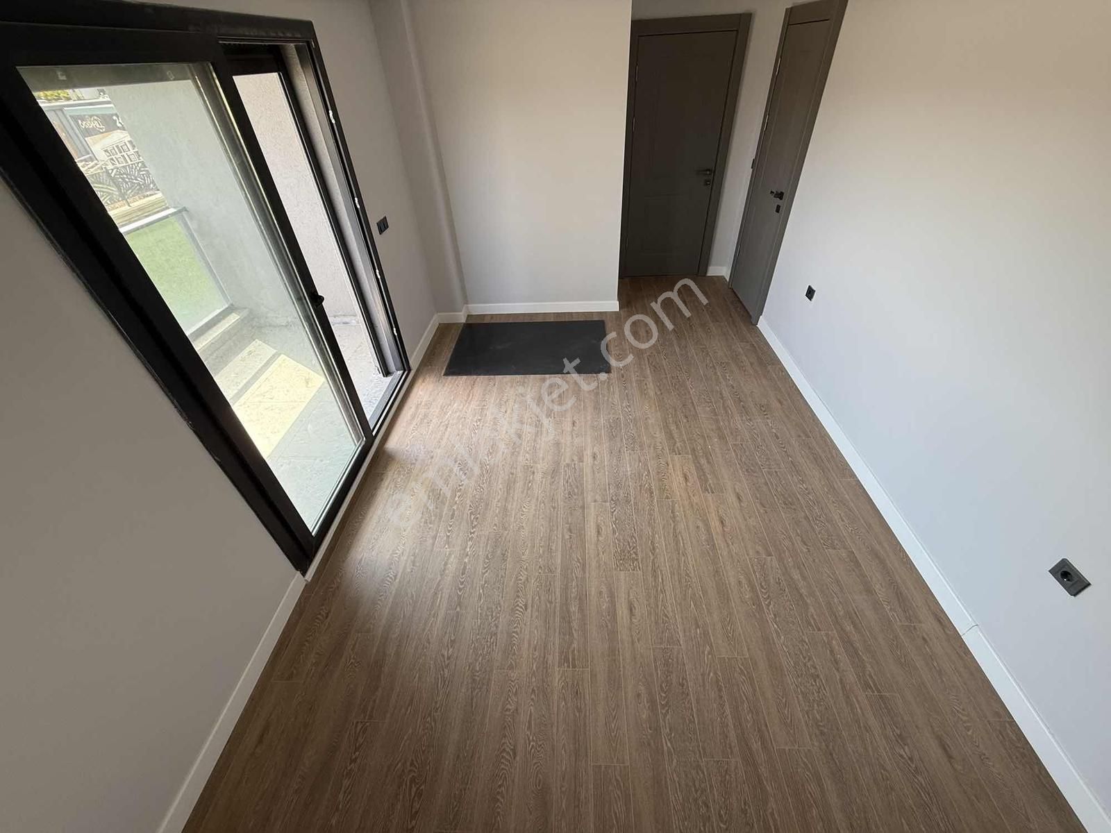 Onmax Bahçelievler'de Satılık Sıfır 2+1 225 M2 Bahçeli Lüx Daire - Görsel 2