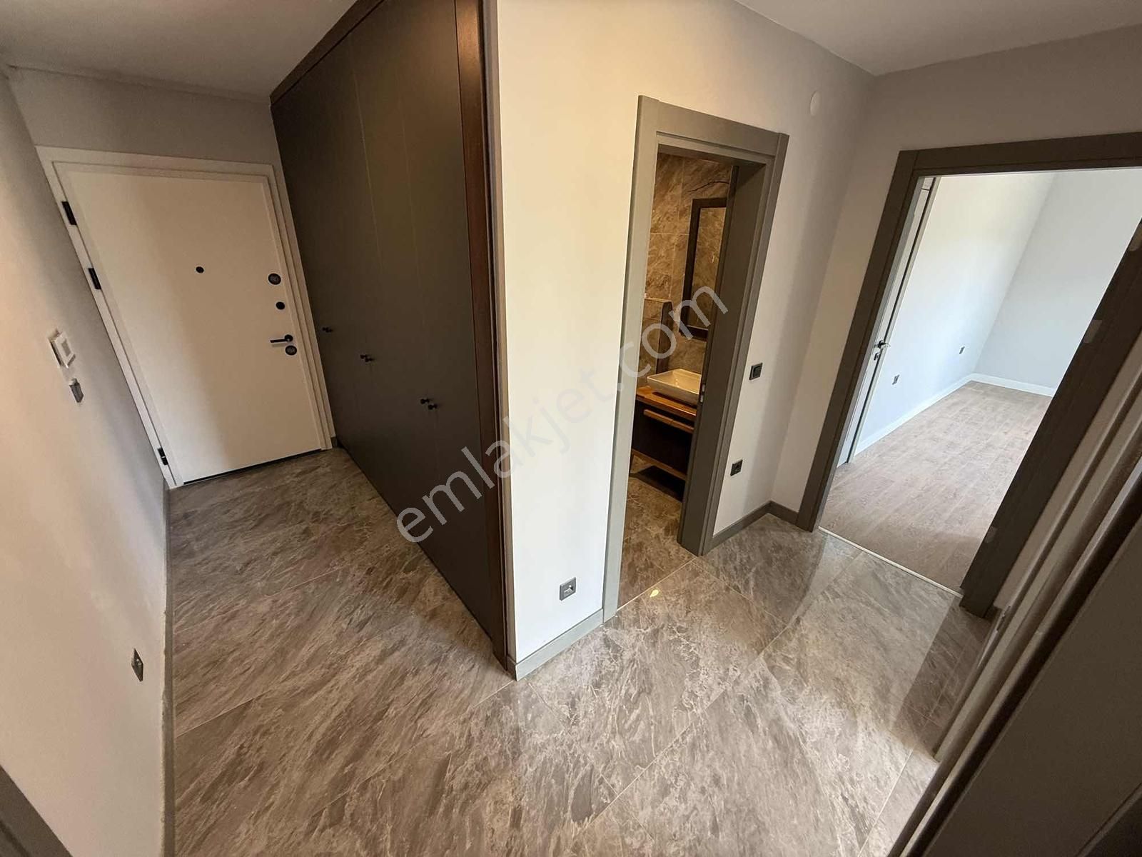 Onmax Bahçelievler'de Satılık Sıfır 2+1 225 M2 Bahçeli Lüx Daire - Görsel 4