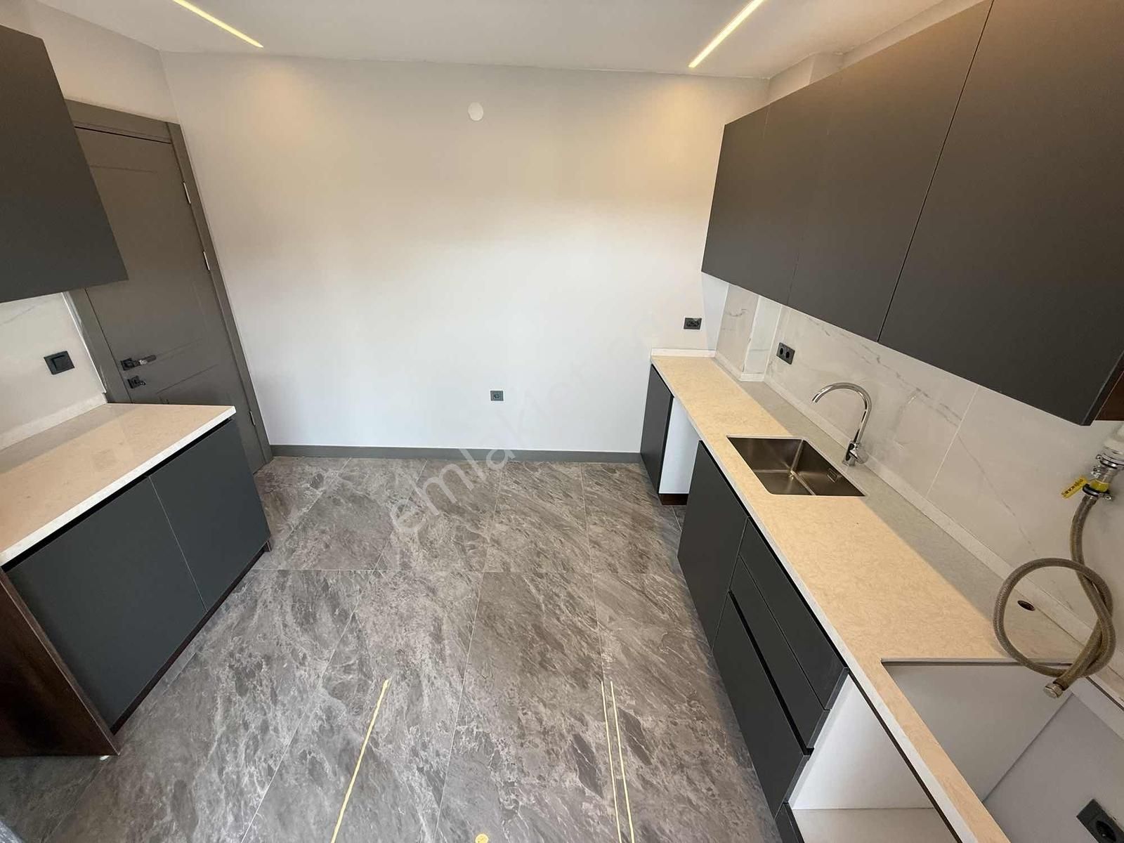 Onmax Bahçelievler'de Satılık Sıfır 2+1 225 M2 Bahçeli Lüx Daire - Görsel 15