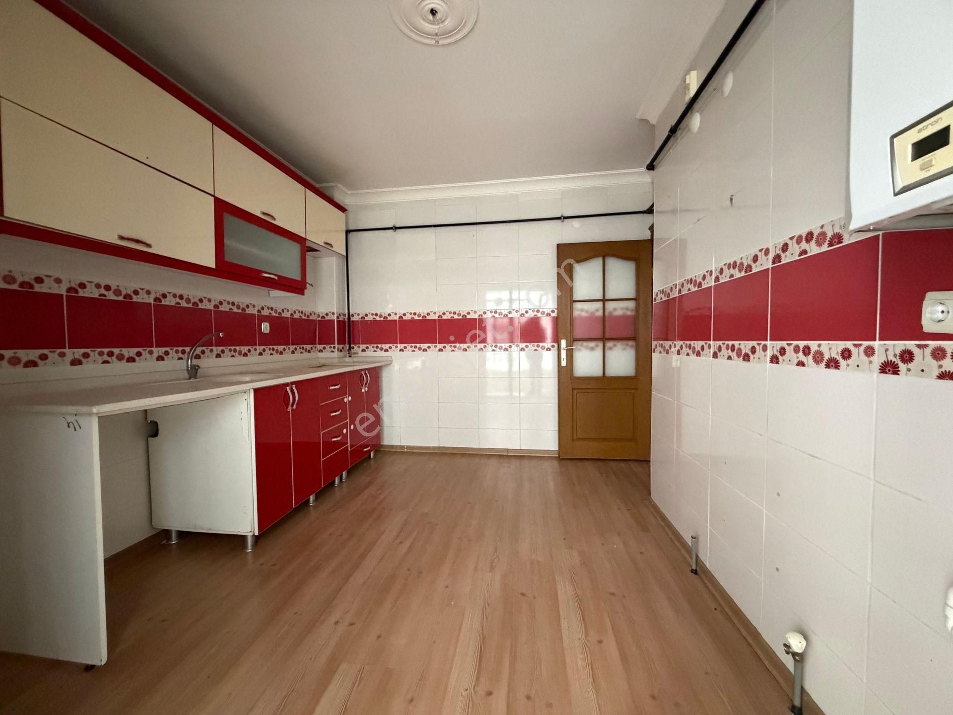 Kalecik Emlak'tan Y. Emre Mahallesin'de 3+1 Masrafsız Daire - Görsel 4