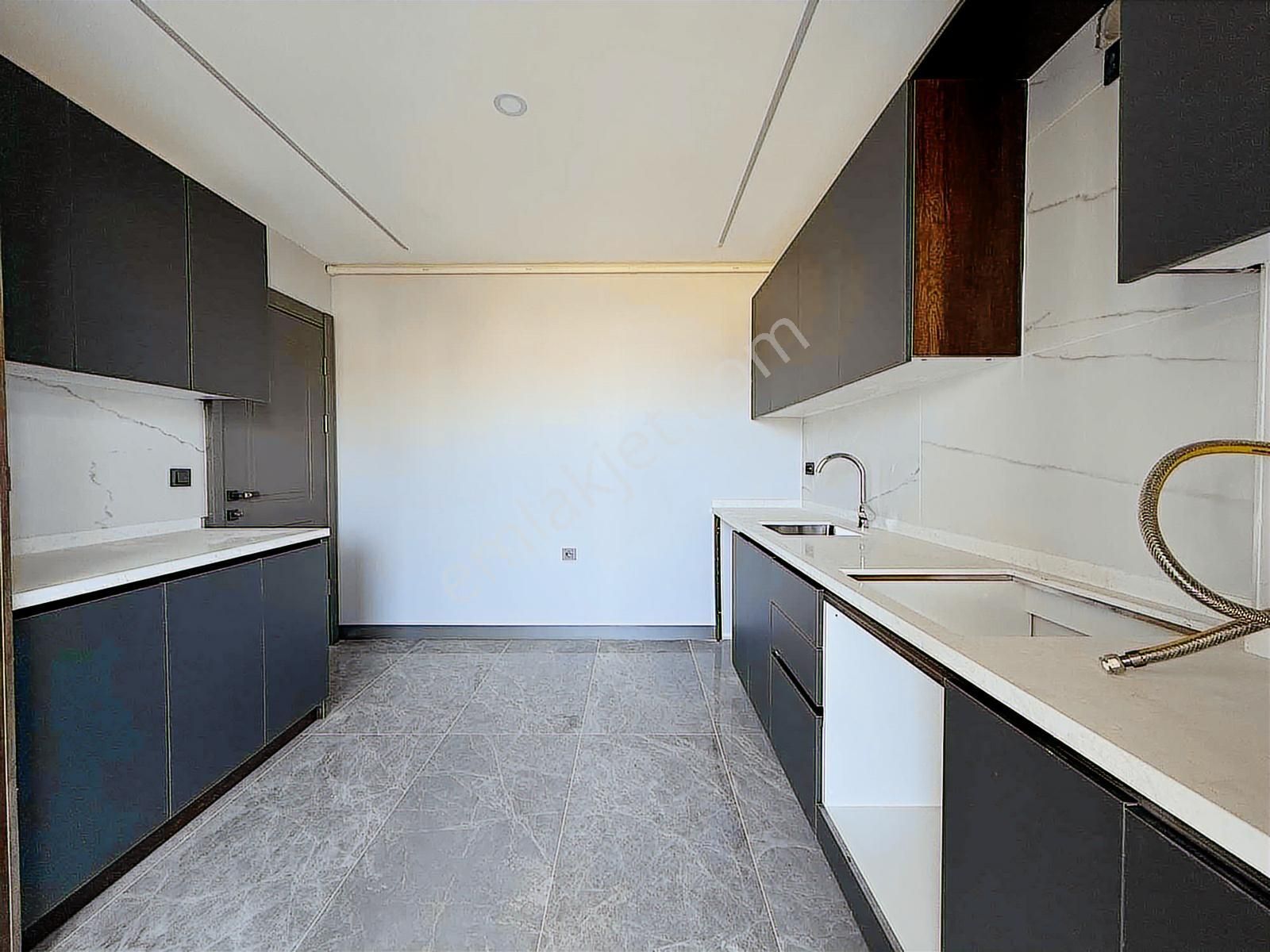 Onmax Bahçelievler'de Satılık Sıfır 2+1 115 M2 Ara Kat Daire - Görsel 3