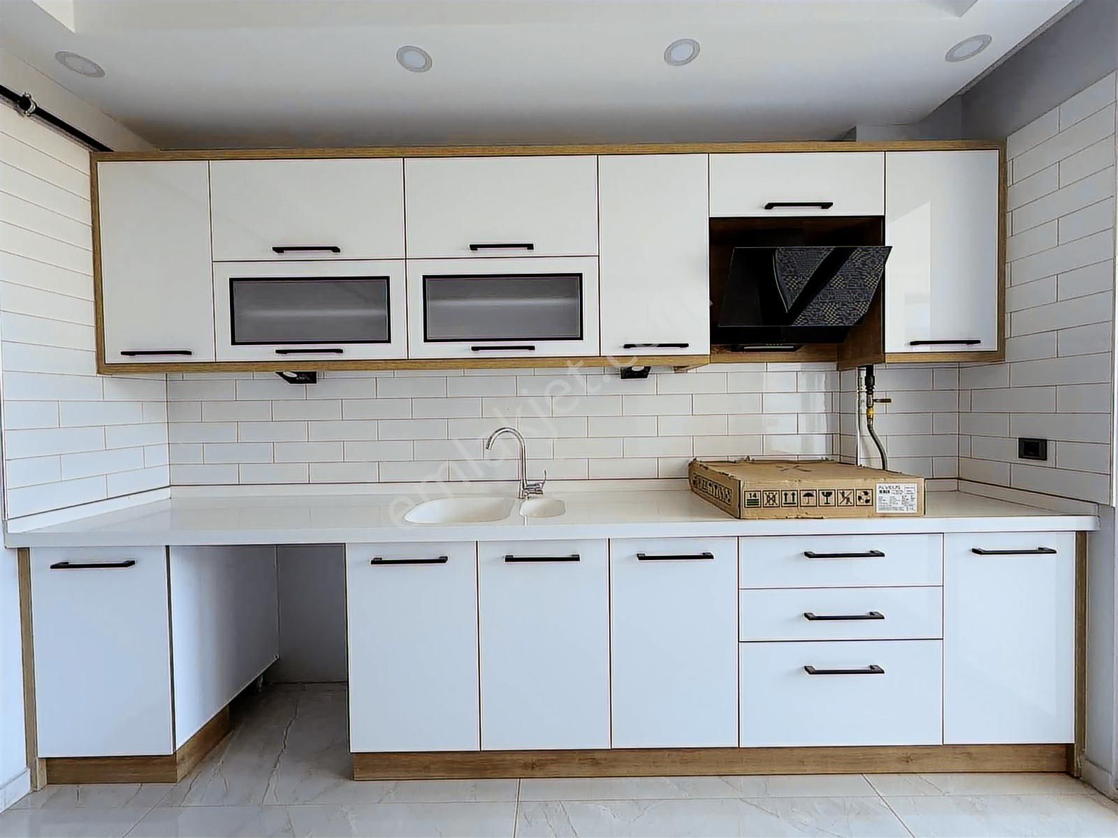 Onmax Burhaniye Merkez'de Satılık Sıfır 3+1 130 M2 Daire - Görsel 4