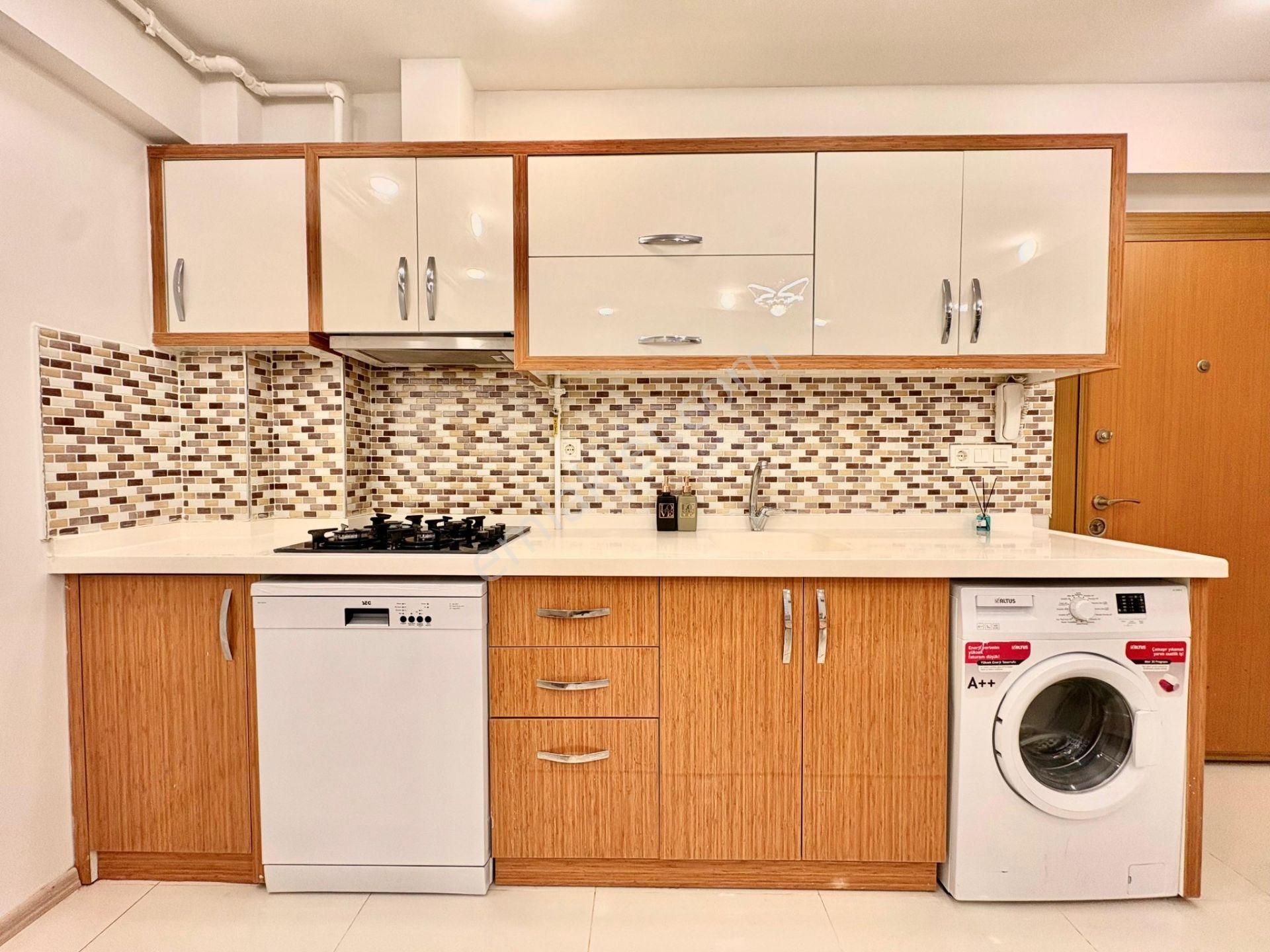 Fesleğen Mahallesinde Forum Çamlığa Yürüme Mesafesinde Full Eşyalı 1+1 Apart A173 - Görsel 7