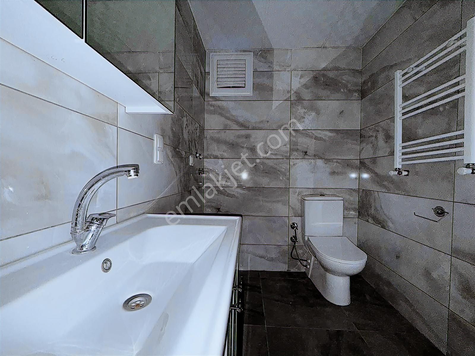 Onmax Burhaniye Ören'de Satılık 2+1 100 M2 Doğalgazlı Daire - Görsel 12