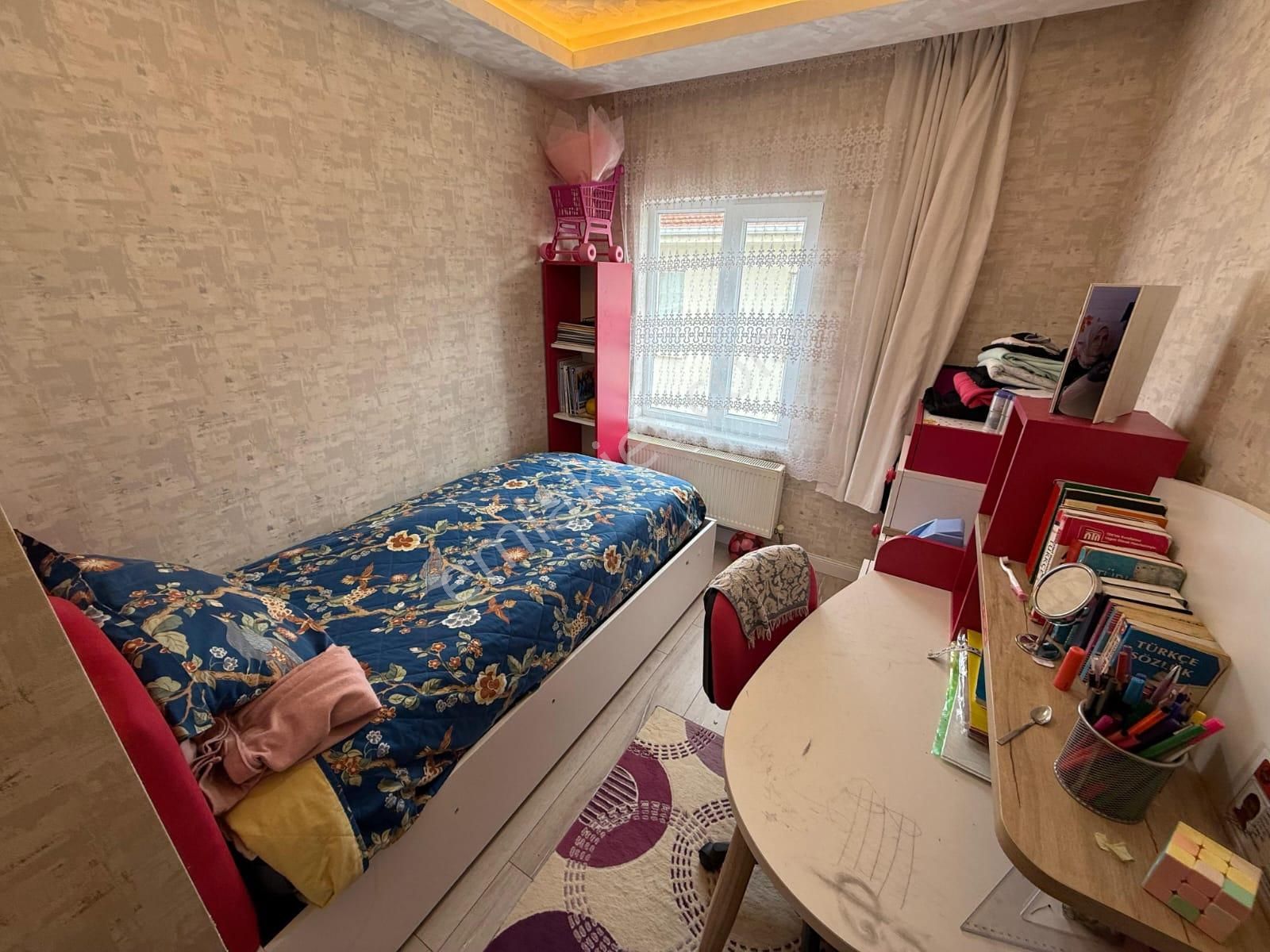 Sarıkamış Mahallesinde Ultra Lüks Yapılı Geniş M2 Katta 4+1 - Görsel 18