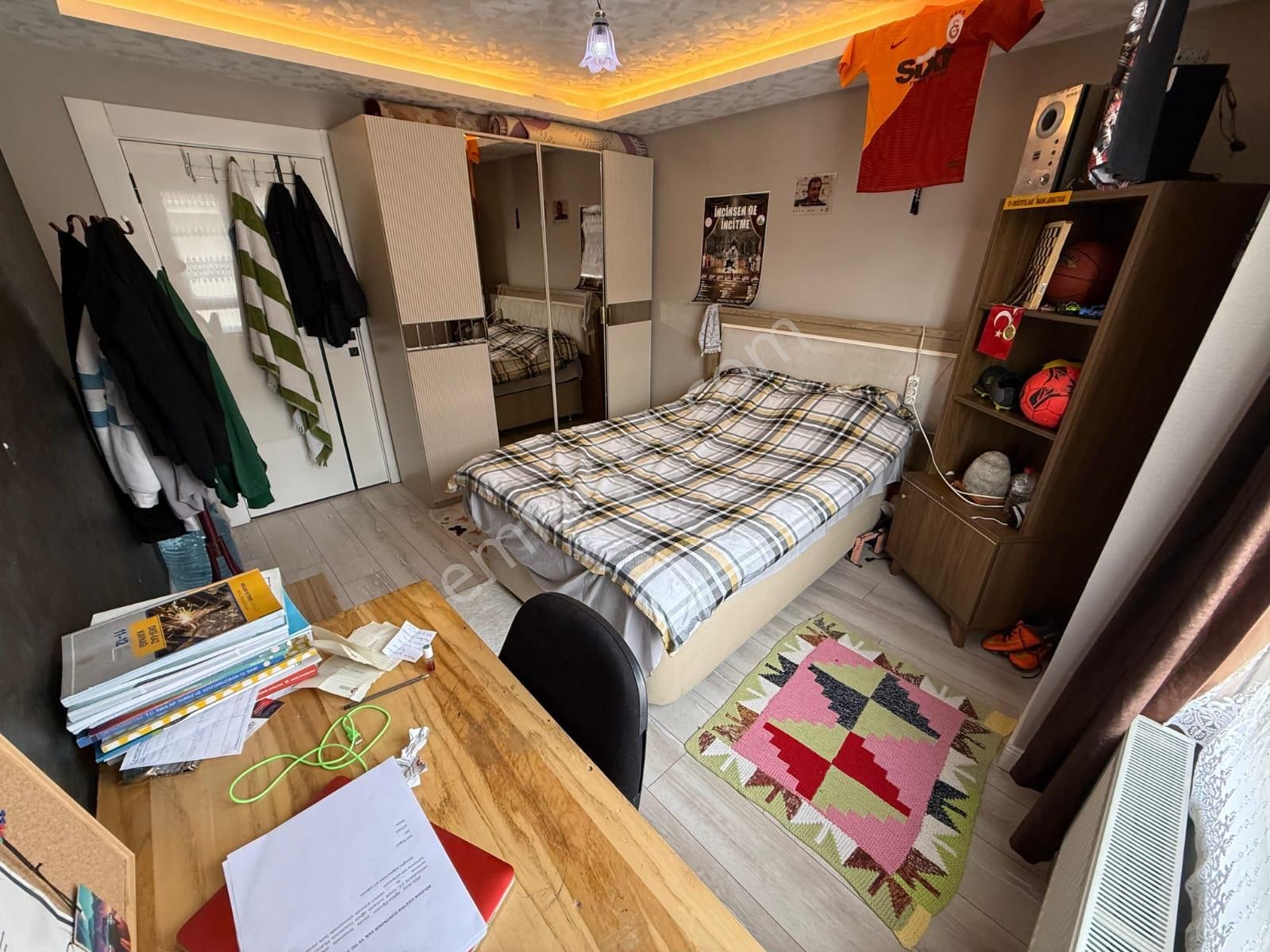 Sarıkamış Mahallesinde Ultra Lüks Yapılı Geniş M2 Katta 4+1 - Görsel 20