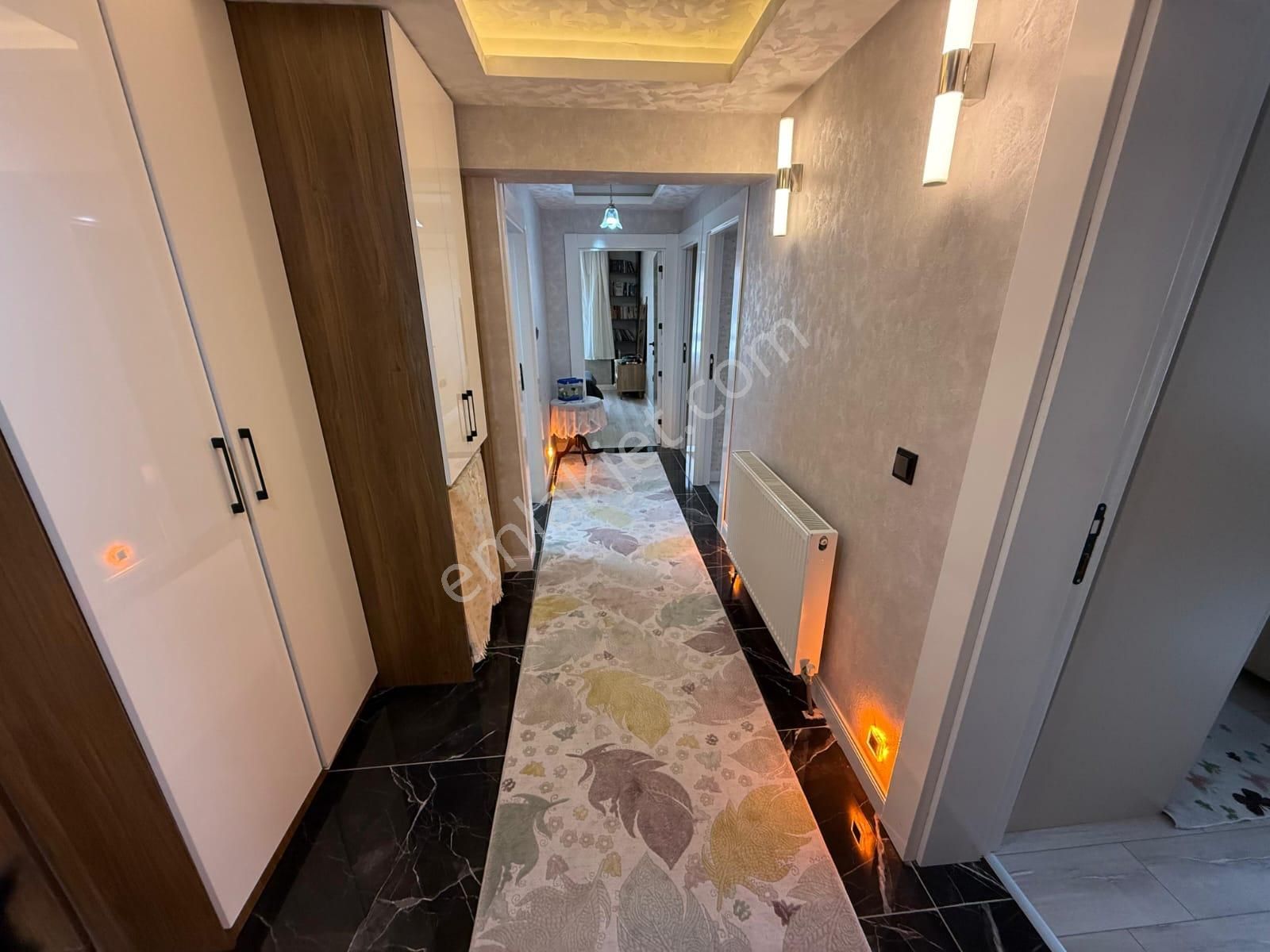 Sarıkamış Mahallesinde Ultra Lüks Yapılı Geniş M2 Katta 4+1 - Görsel 25