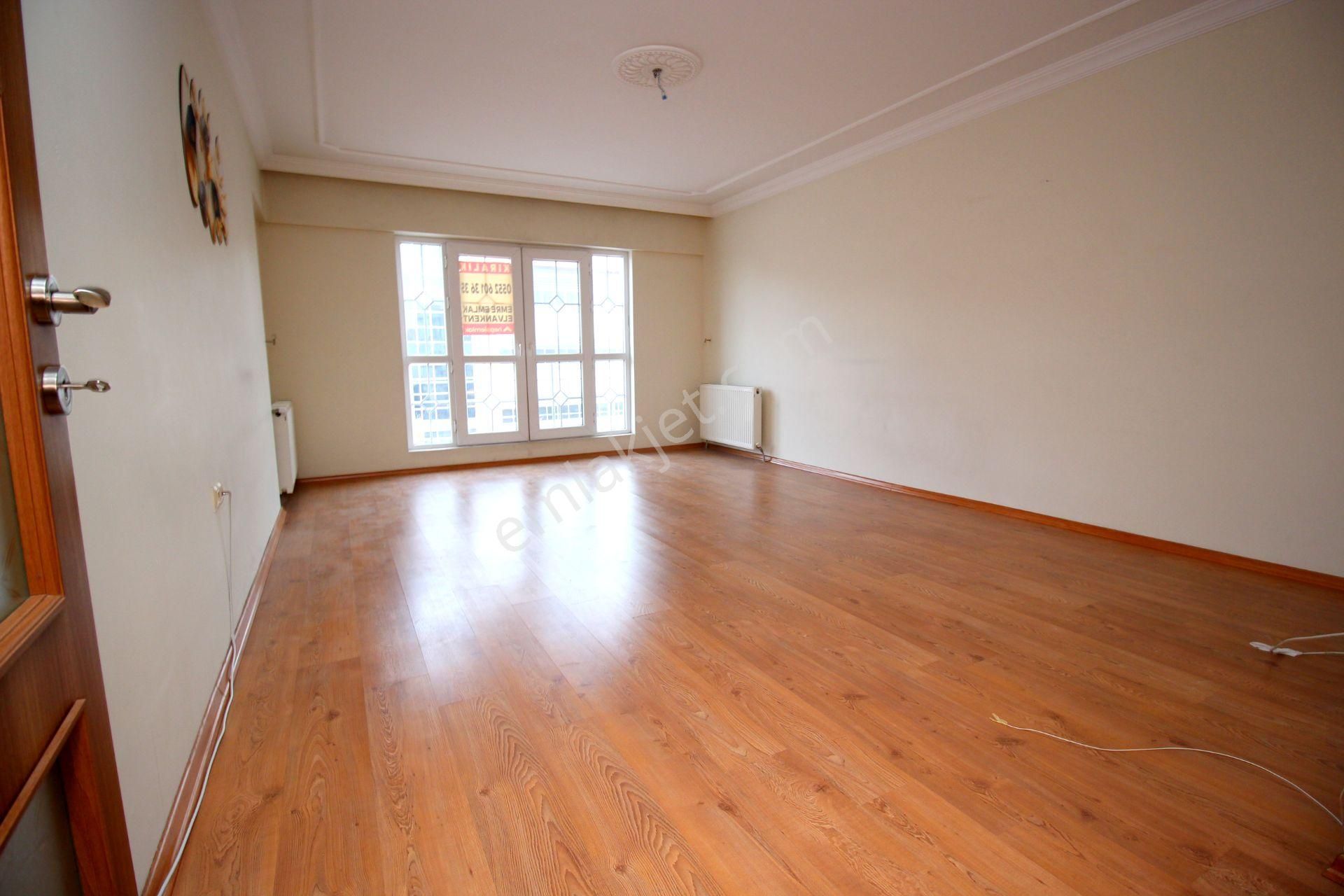 Emre Emlaktan Gökçek Mahallesinde Hastane Karşısında Asansörlü Geniş Kiralık 3+1 Daire - Görsel 6