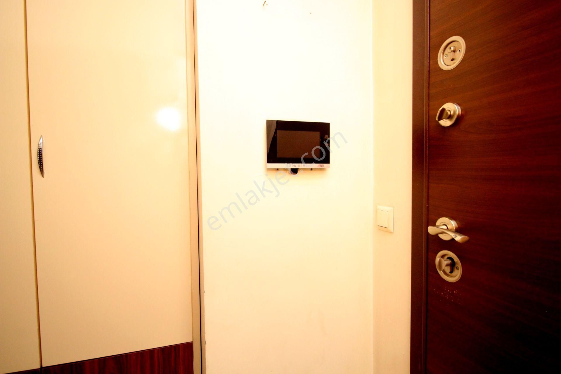 Emre Emlaktan Gökçek Mahallesinde Hastane Karşısında Asansörlü Geniş Kiralık 3+1 Daire - Görsel 25