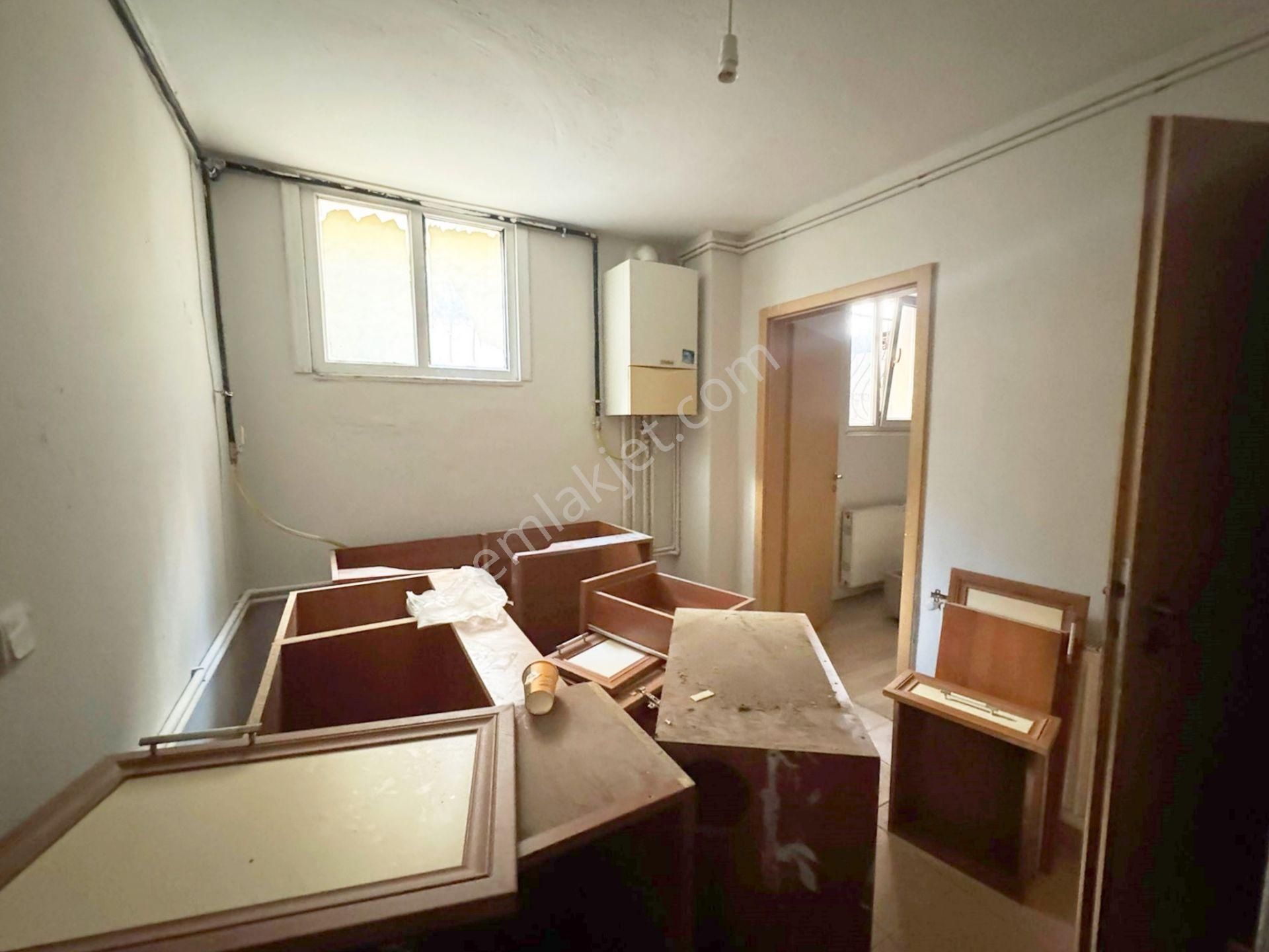 Mertcan'dan Esenler Mah. Cadde Üzeri Hastane 12 Dk Mesafeli 1+1 - Görsel 3