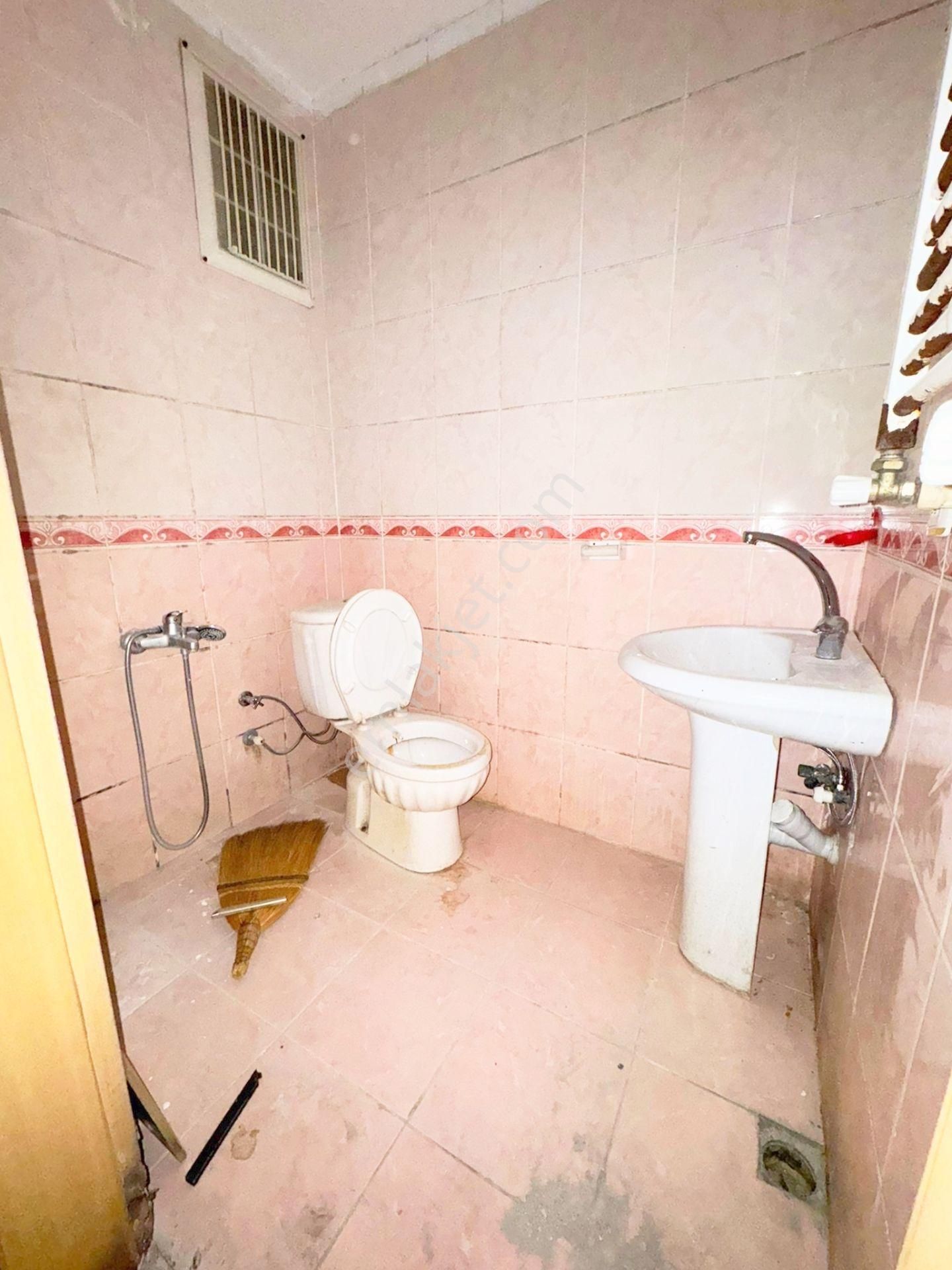 Mertcan'dan Esenler Mah. Cadde Üzeri Hastane 12 Dk Mesafeli 1+1 - Görsel 5