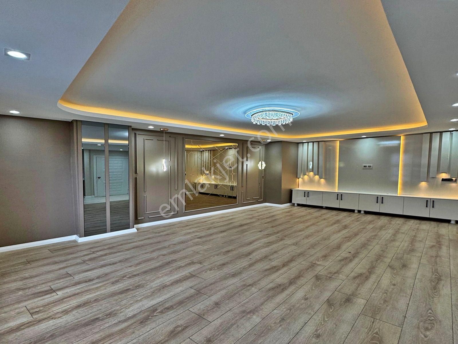 Nes Yapı'dan Metrobüse Yürüme Mesafesinde Dekorlu Arakat Daire!!