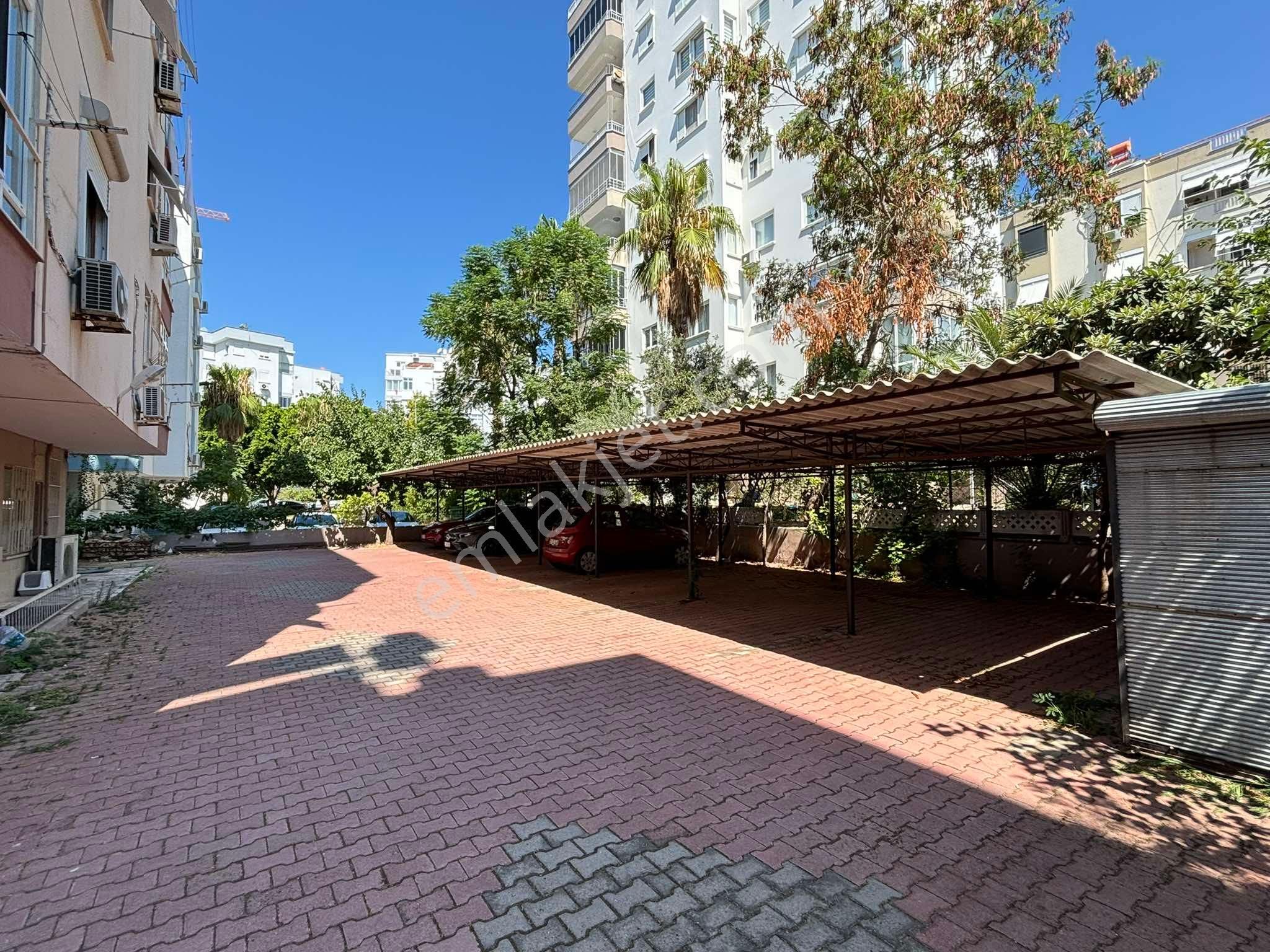 Şafak Emlak Kiralık Şirinyalı'da 3+1 150m2 Ara Kat Doğal Gazlı - Görsel 23