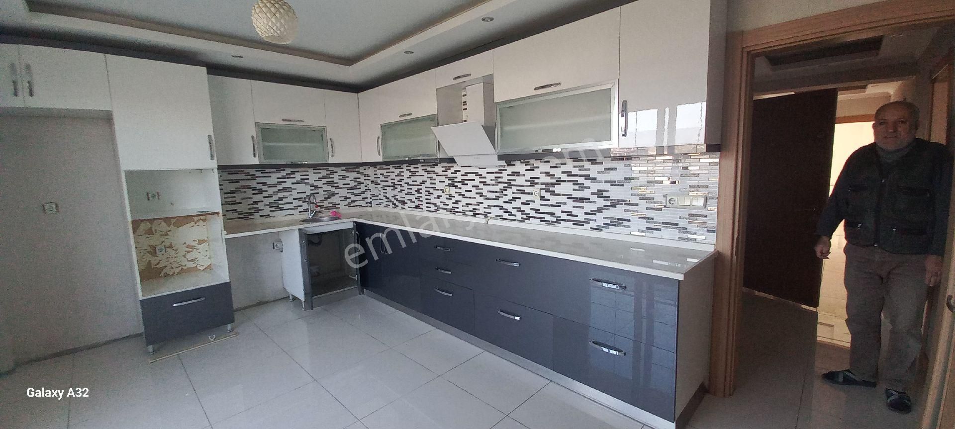 Okkalı Emlak Tan Menemen Emiralem De Kiralık 3+1 Daire