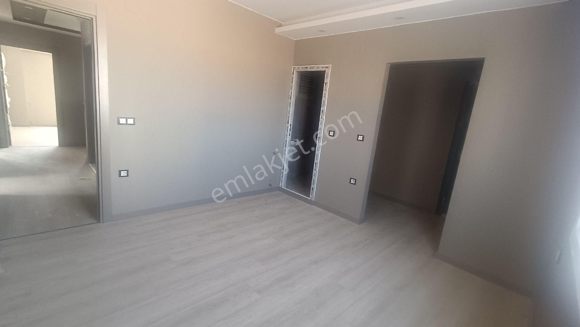 Osmangazi Mahallesinde Site İçerisinde 3+1 Kapalı Mutfak Satılık Daire - Görsel 13