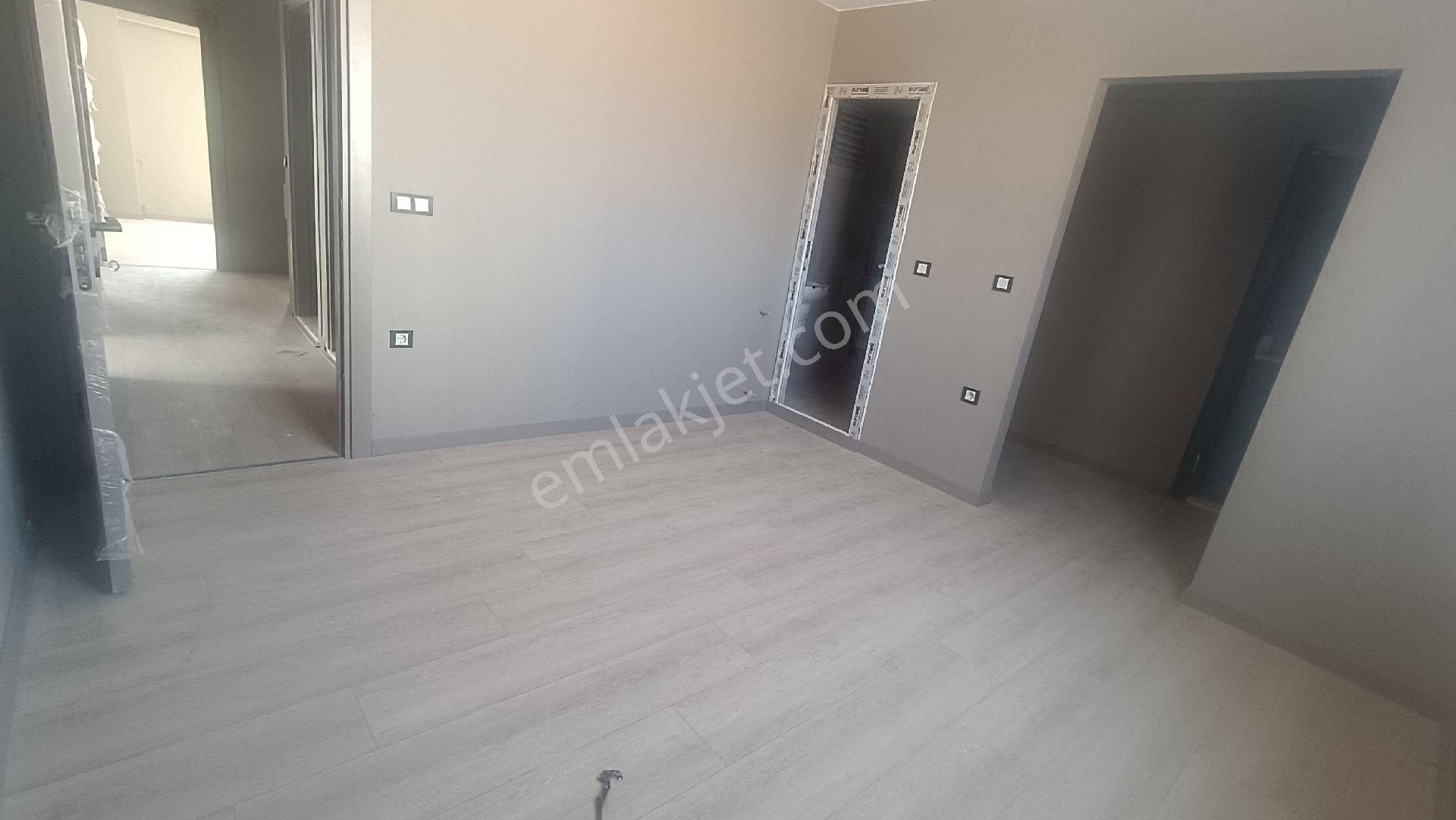 Osmangazi Mahallesinde Site İçerisinde 3+1 Kapalı Mutfak Satılık Daire - Görsel 16