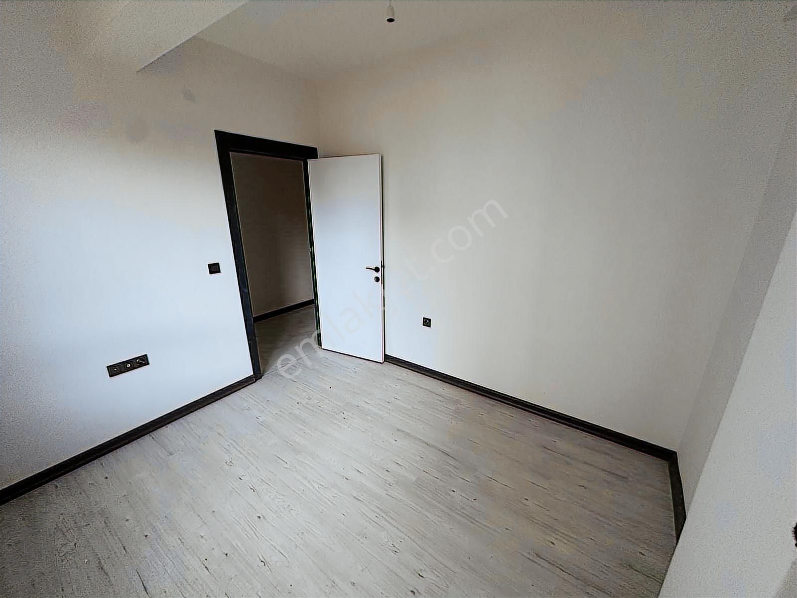 Çamlıca'da Yüksek Kredi Özel Garaj Yerden Isıtma Lux Fırsat 2+1 - Görsel 15