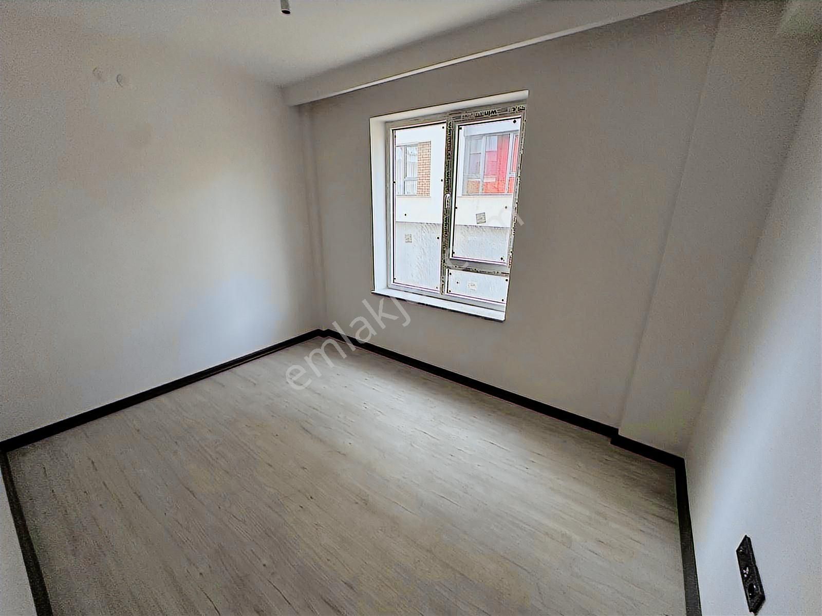 Çamlıca'da Yüksek Kredi Özel Garaj Yerden Isıtma Lux Fırsat 2+1 - Görsel 14