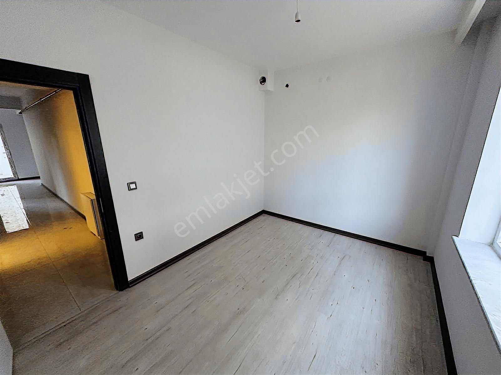 Çamlıca'da Yüksek Kredi Özel Garaj Yerden Isıtma Lux Fırsat 2+1 - Görsel 8