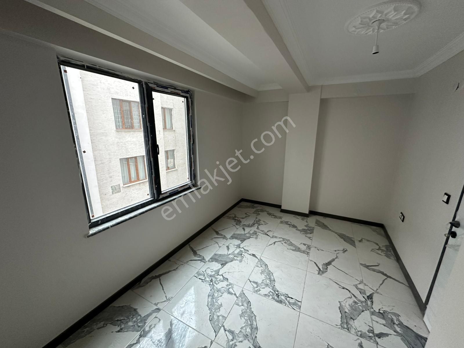 Şirintepe'de Cuma Ve İletişim Kapısı Yakını Balkonlu Lux 1+1 - Görsel 11