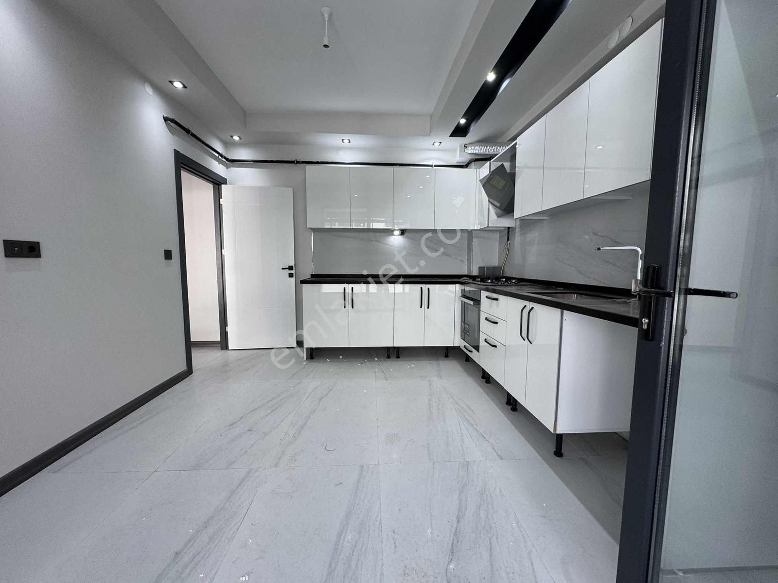 Fırsat! Batıkent'te Ultra Lux Zemin Isıtma Ebeveyn Banyolu 2+1