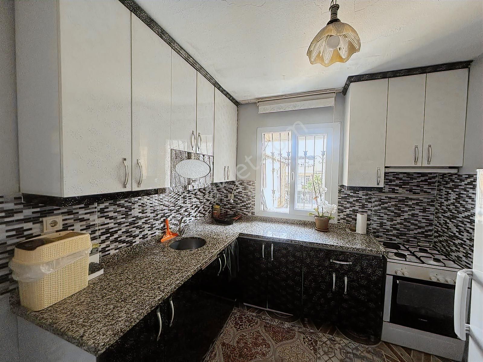 Adana Seyhan İbo Osman'da 2 Katlı Teraslı 2+1 Bahçeli Ev - Görsel 23