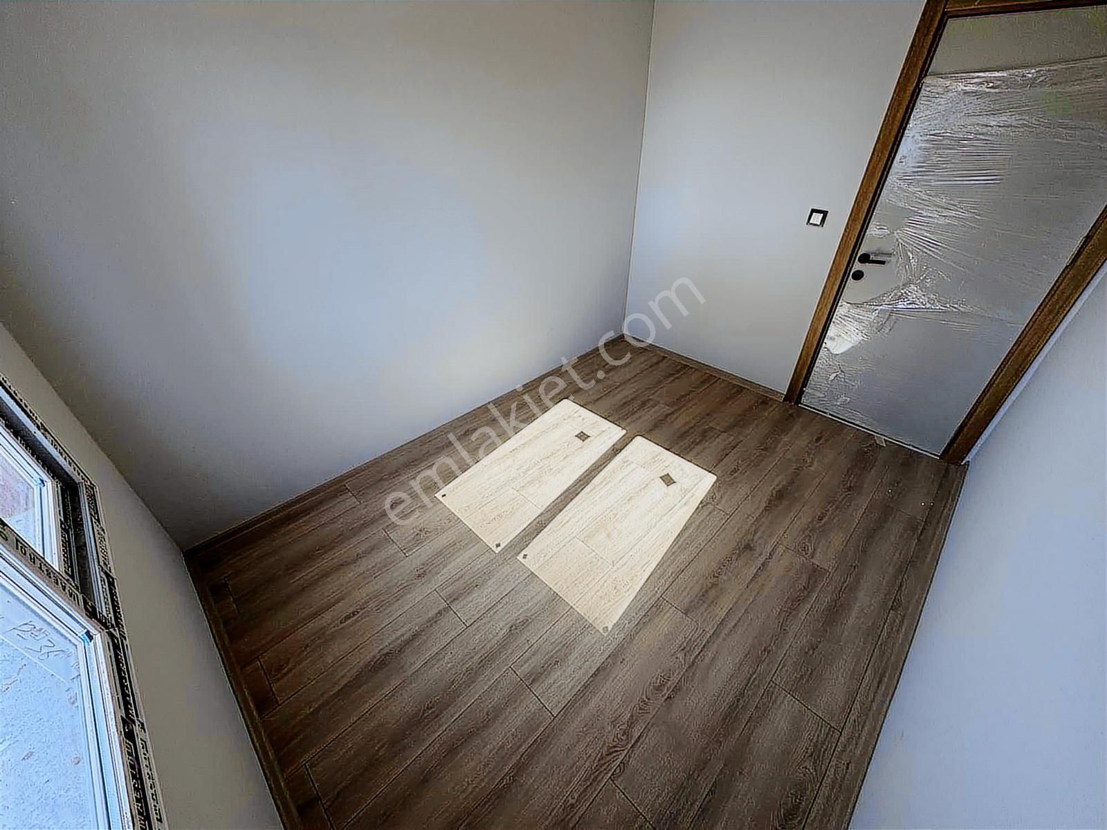 Yüreğirde Site İçerisinde Lüx 3+1 K.mutfak Satılık Daire - Görsel 19